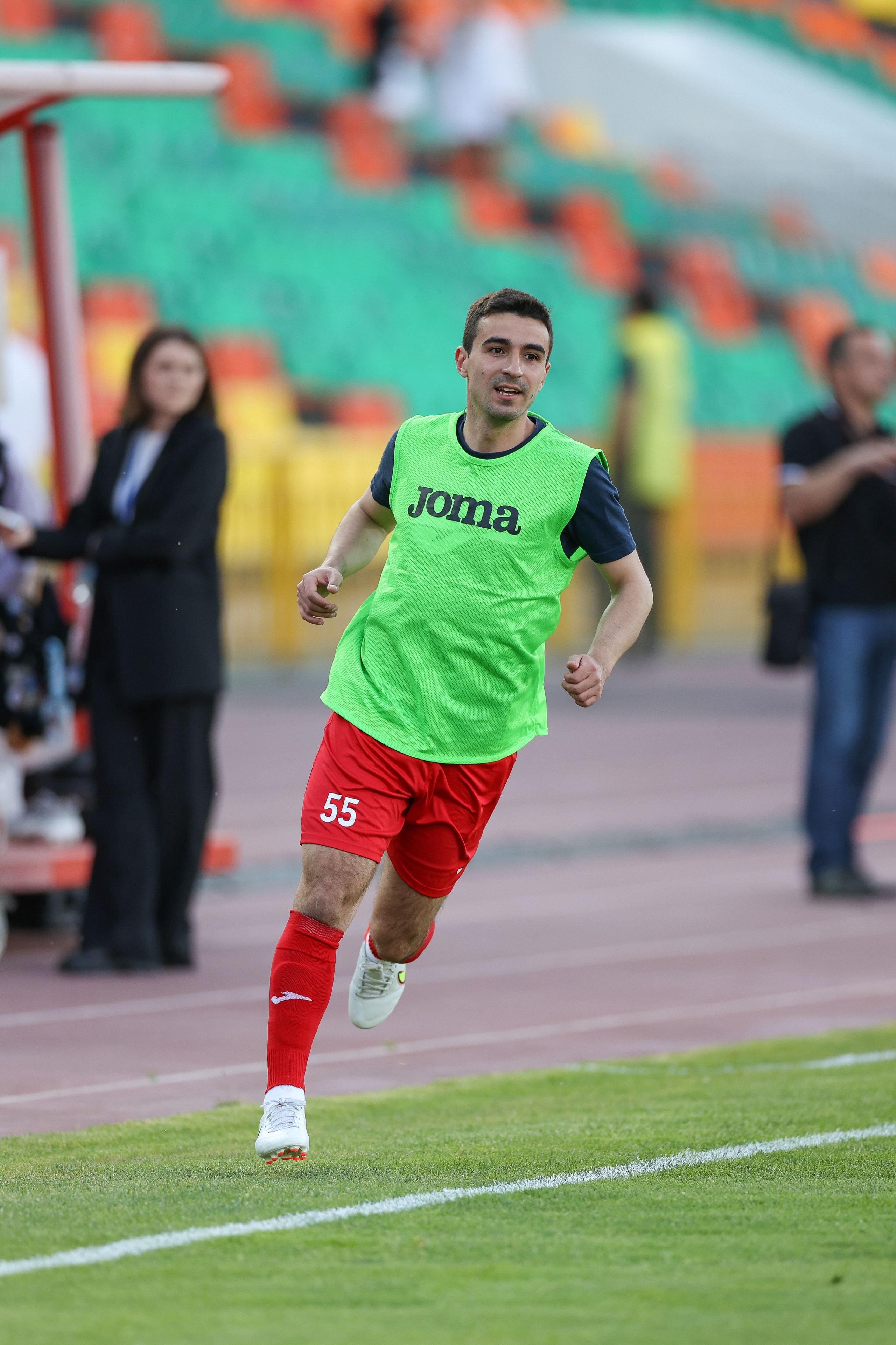 Благотворительный футбольный матч Друзья Бурмистрова vs ФК Fight Nights. Спортивный репортажный фотограф Казань Нафис Сиразетдинов