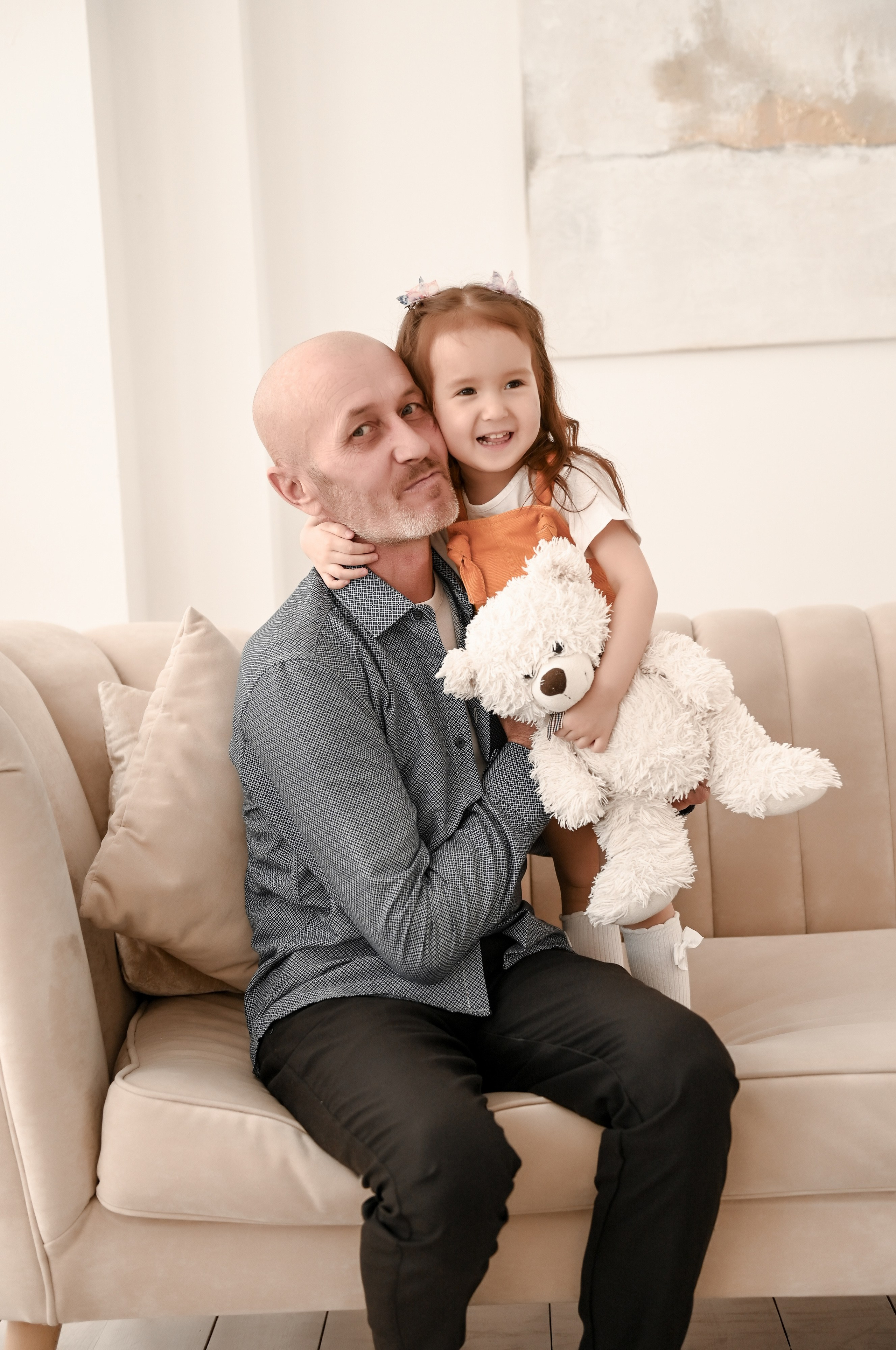 Семейная студийная  фотосессия 2. Свадебный, семейный, детский, контент фотограф в Омске Максим Ильин