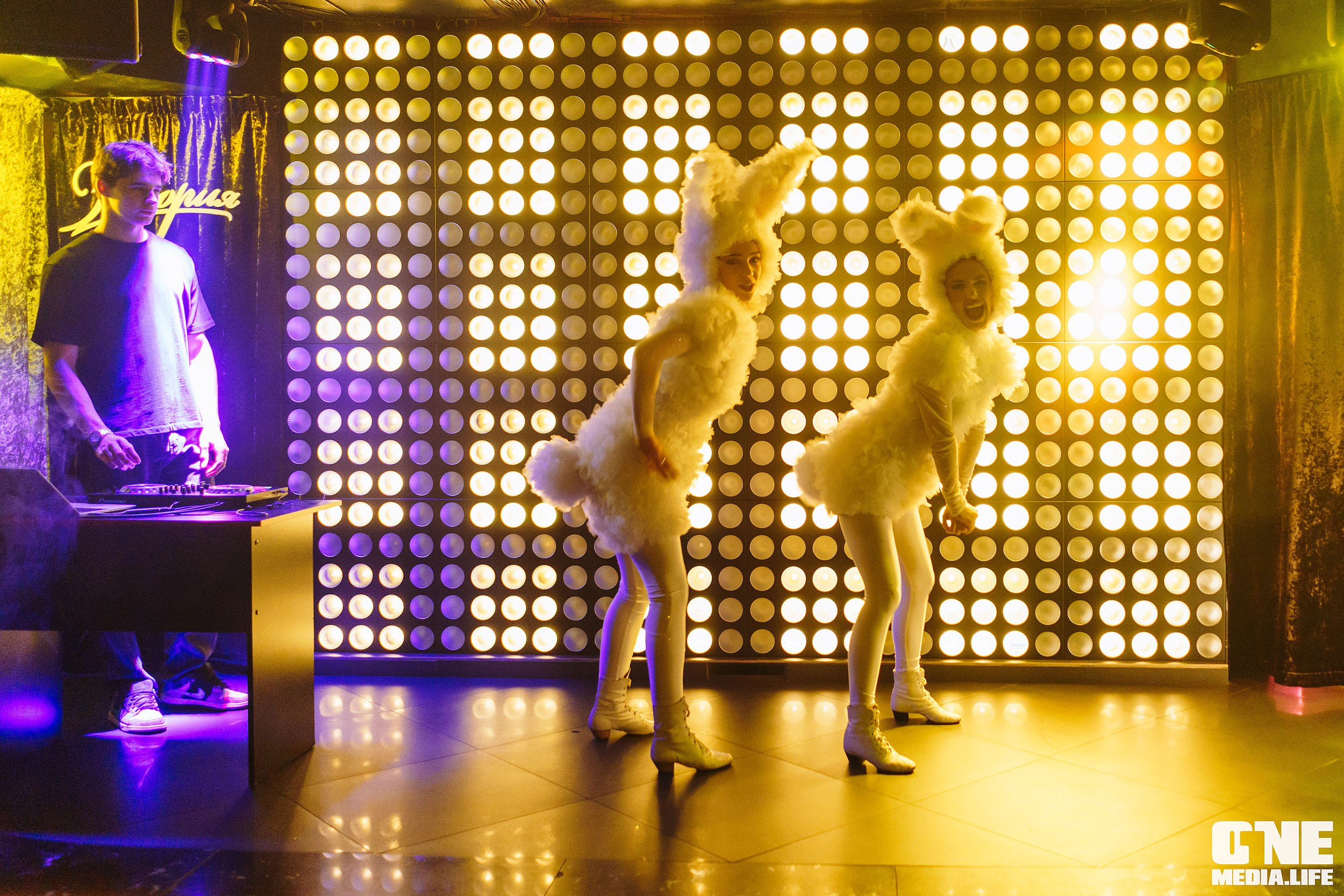 Фоторепортаж из караоке-клуба Эйфория. One Media Life: фоторепортажи, фотоотчеты с мероприятий и заведений