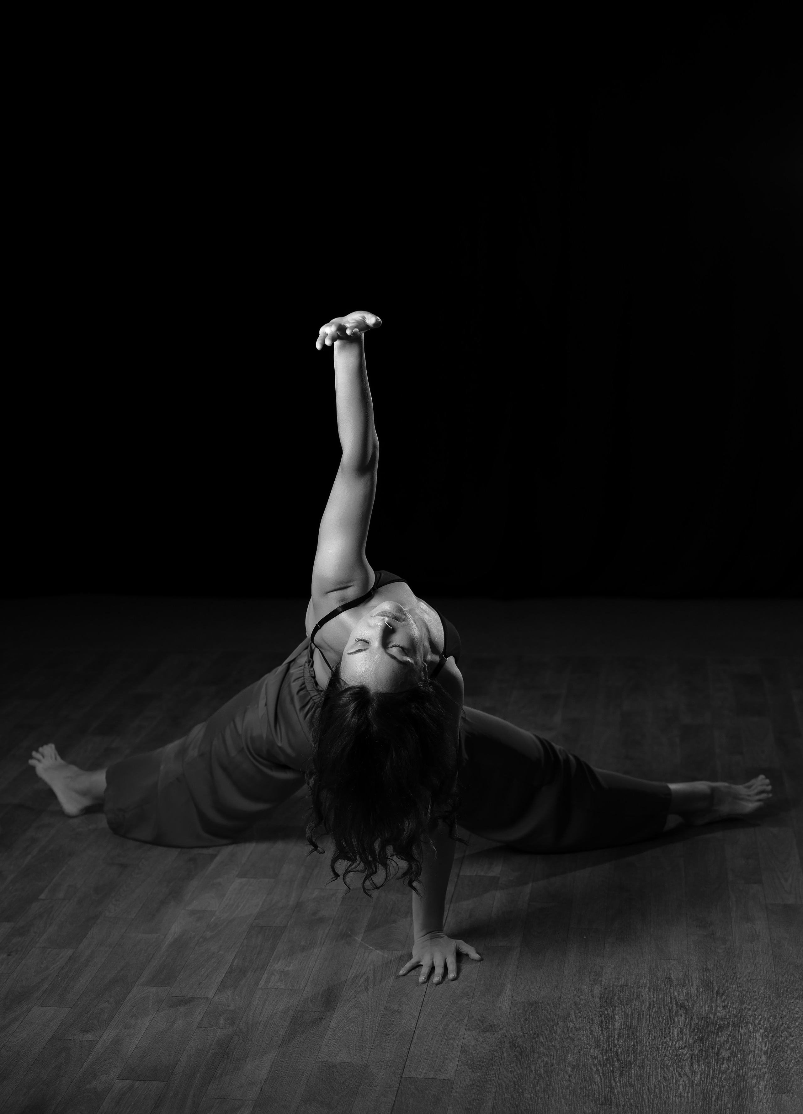 Dance MARIA. Сайт фотограф в Керчи Кислый Юрий