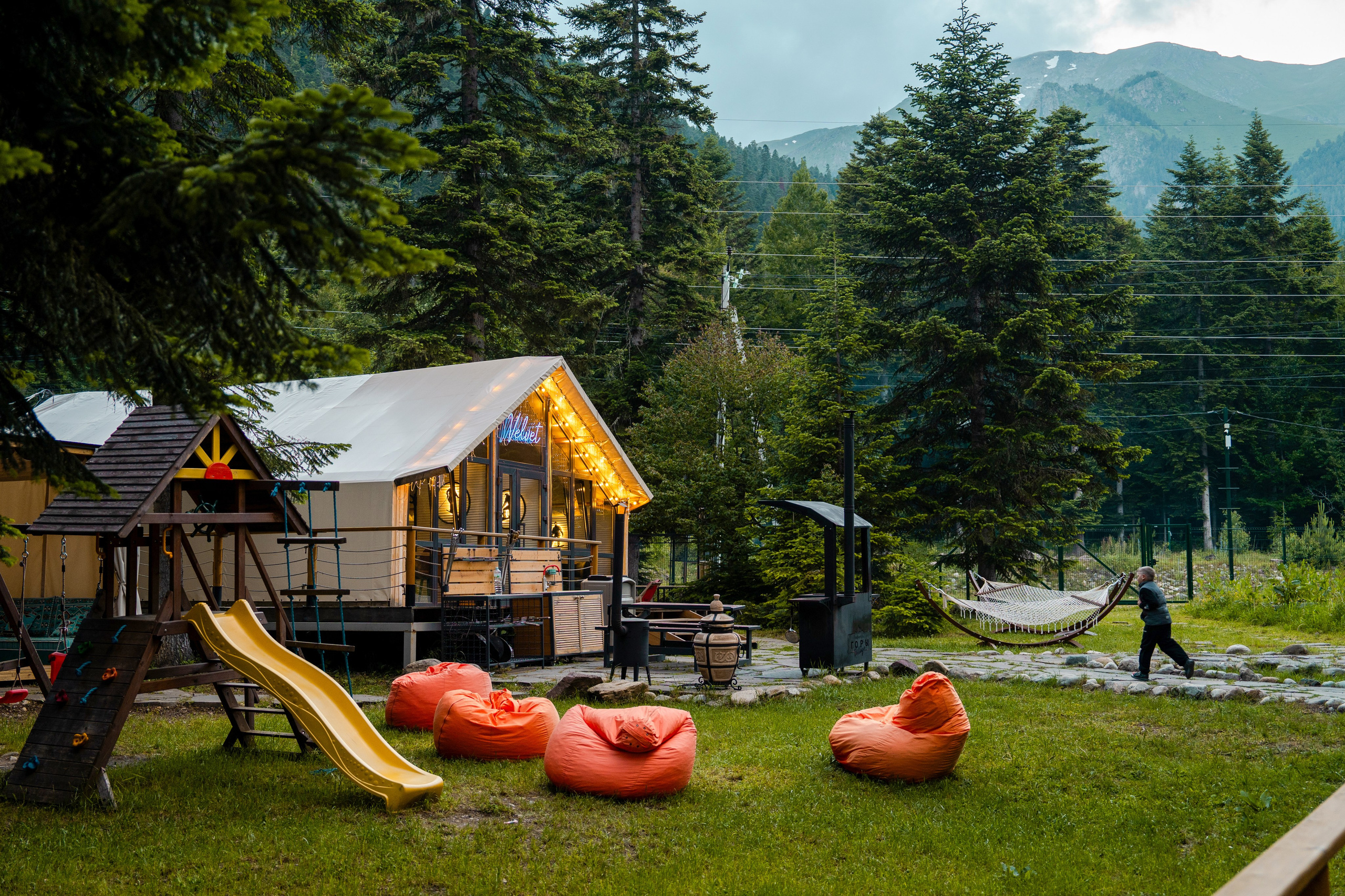 Горы Village. Фотограф и видеограф Елена Хмелевская