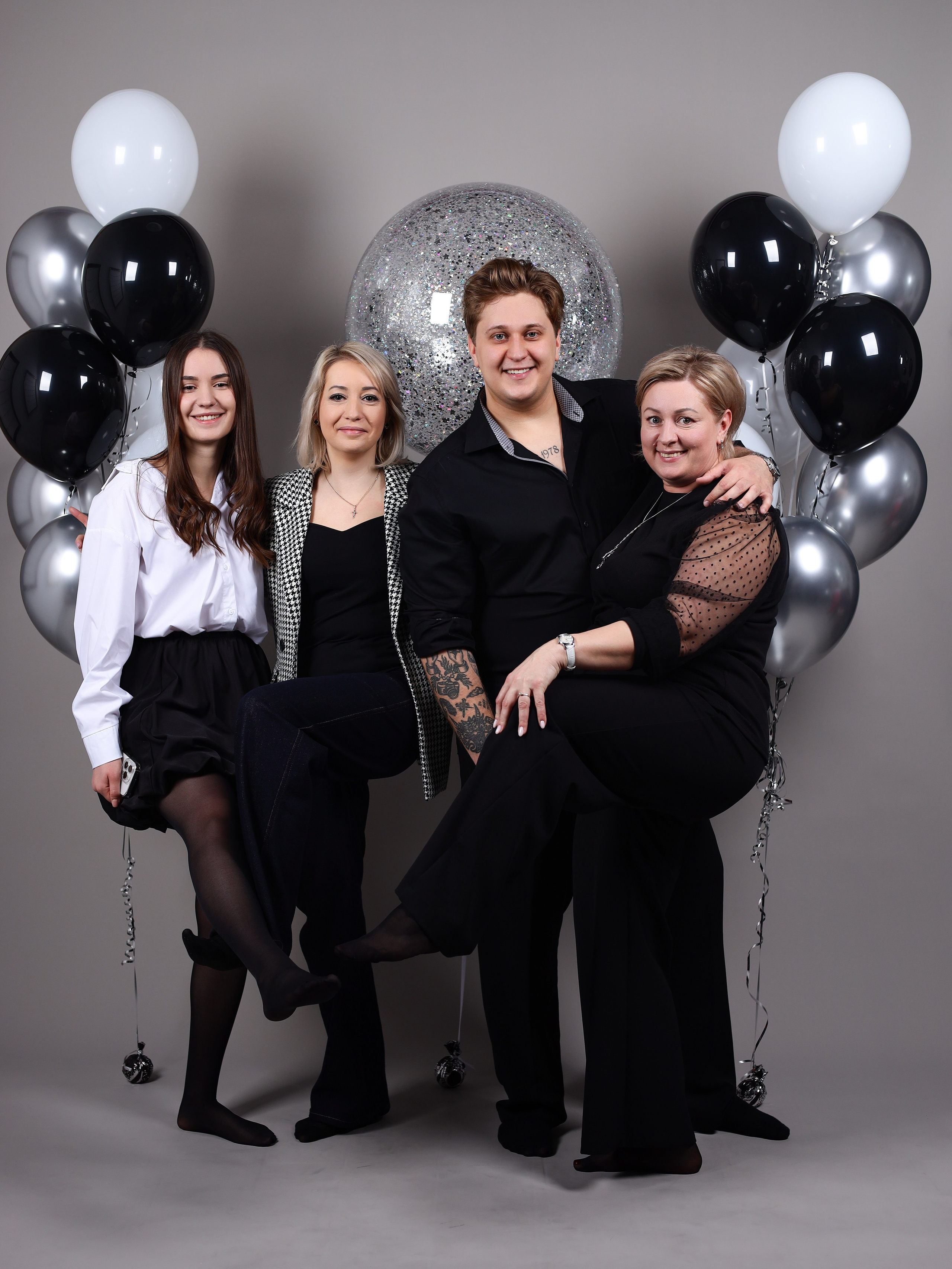 Открытие «фотограф уволен». Фотостудия без фотографа Чехов. Первая студия автопортрета в Чехове