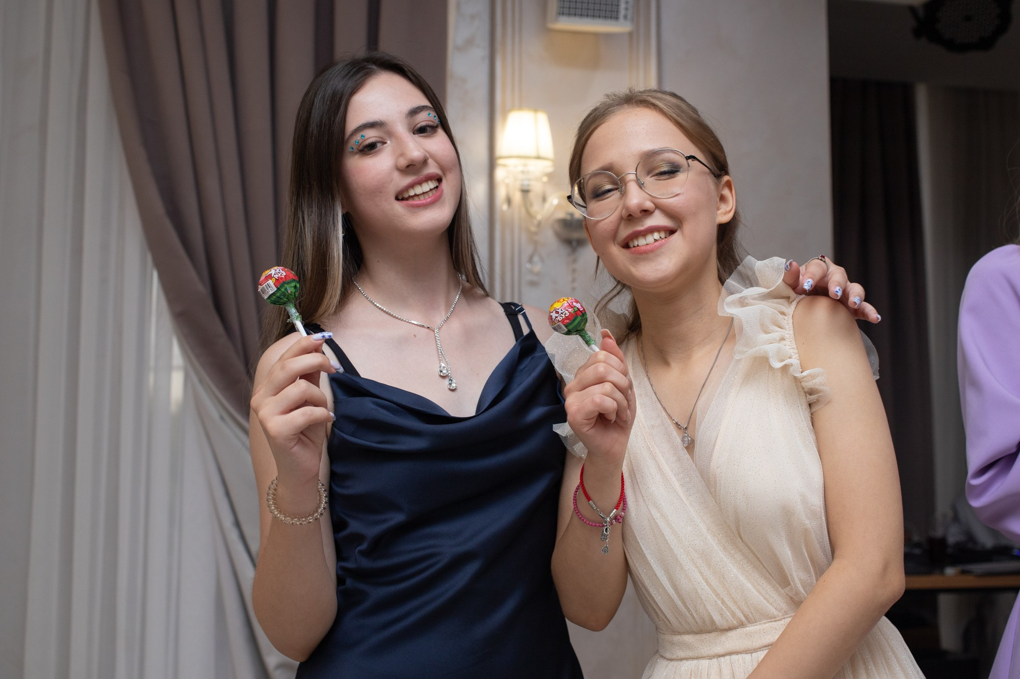 Выпускной 9-й класс. Репортажный, промышленный и маркетплейс-фотограф Дмитрий Чернат