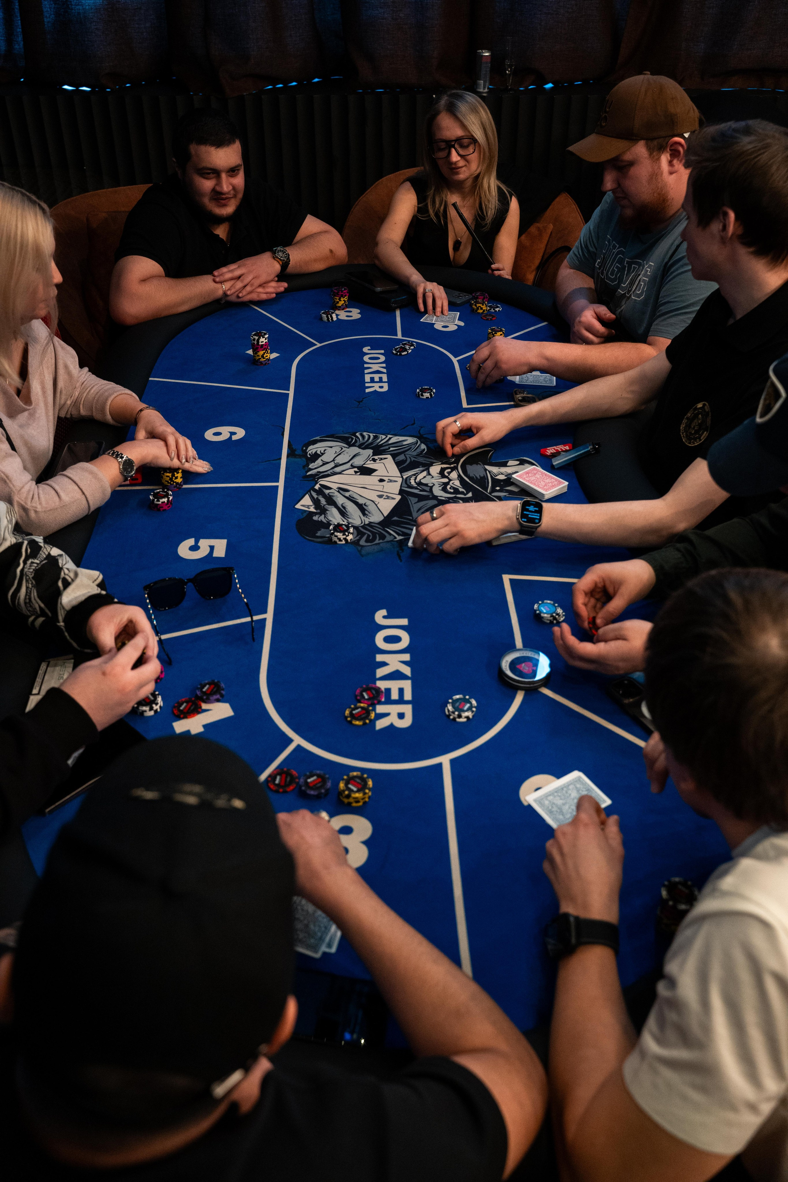 Joker Poker Club 01.03.2026. Коммерческий и художественный фотограф и видеограф в Москве Арсений Тургенев