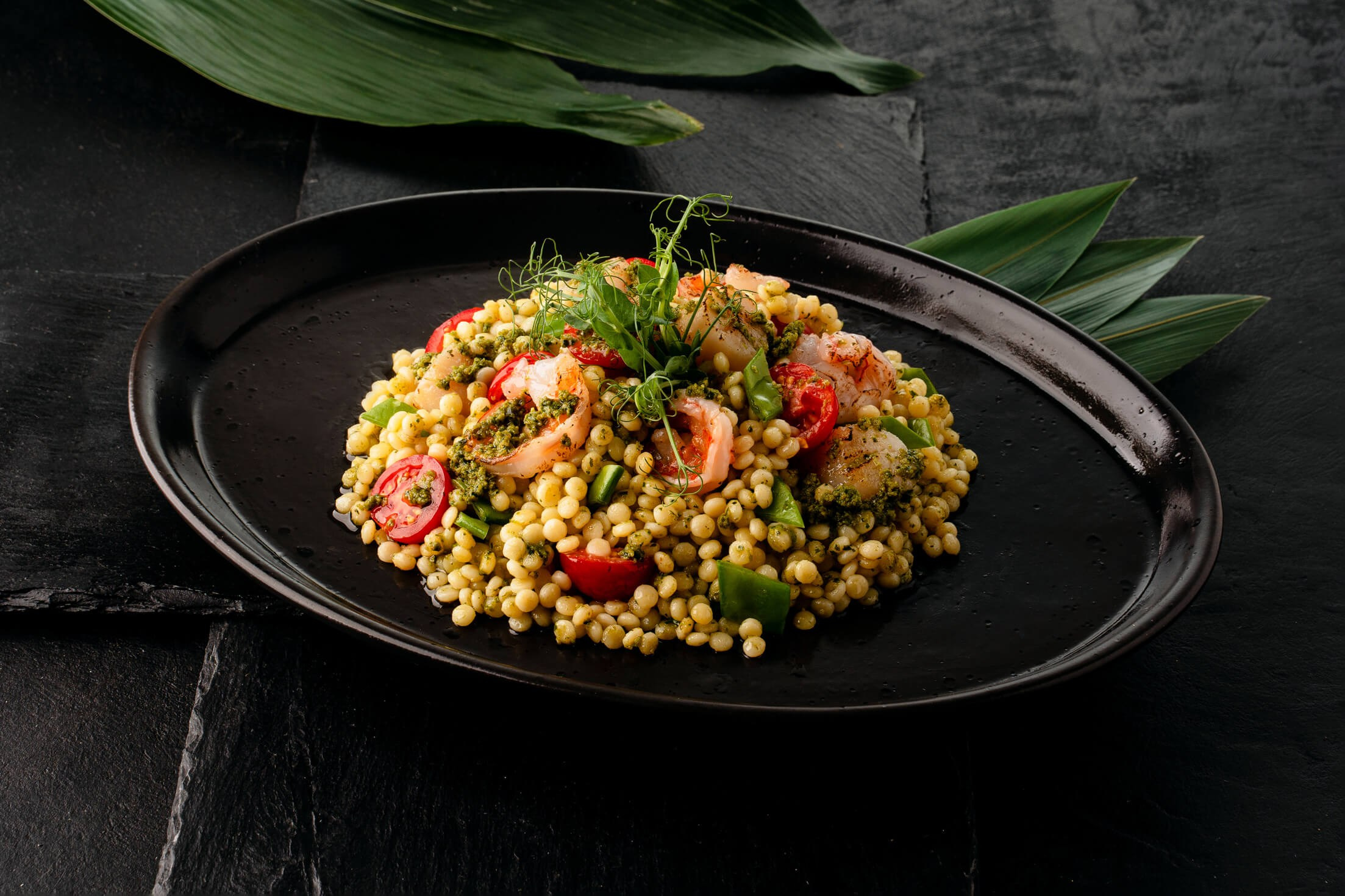 Доставка пан-азиатской и европейской кухни Га-Чё