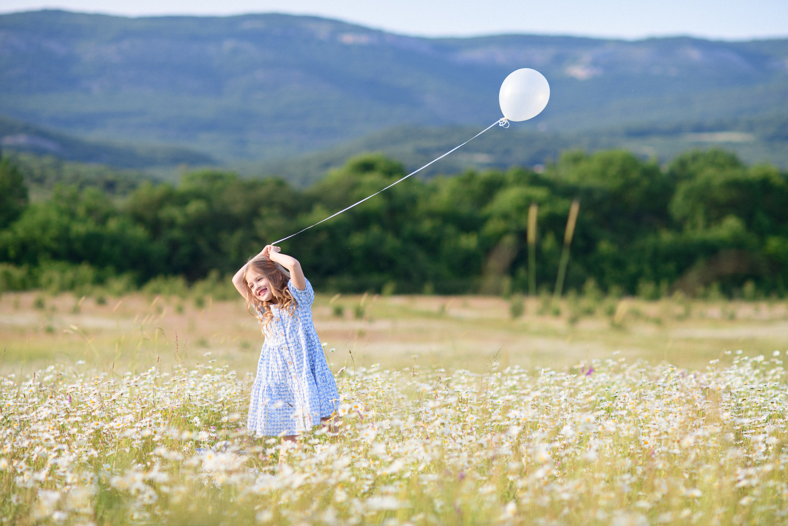Ромашка. Съёмки для брендов в Крыму / Стилист / Продюсер / Женя Мамай
