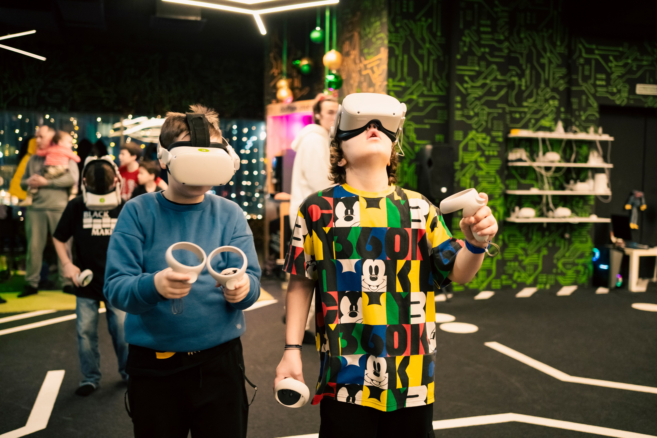 VR (November-December 2024). Felixtones