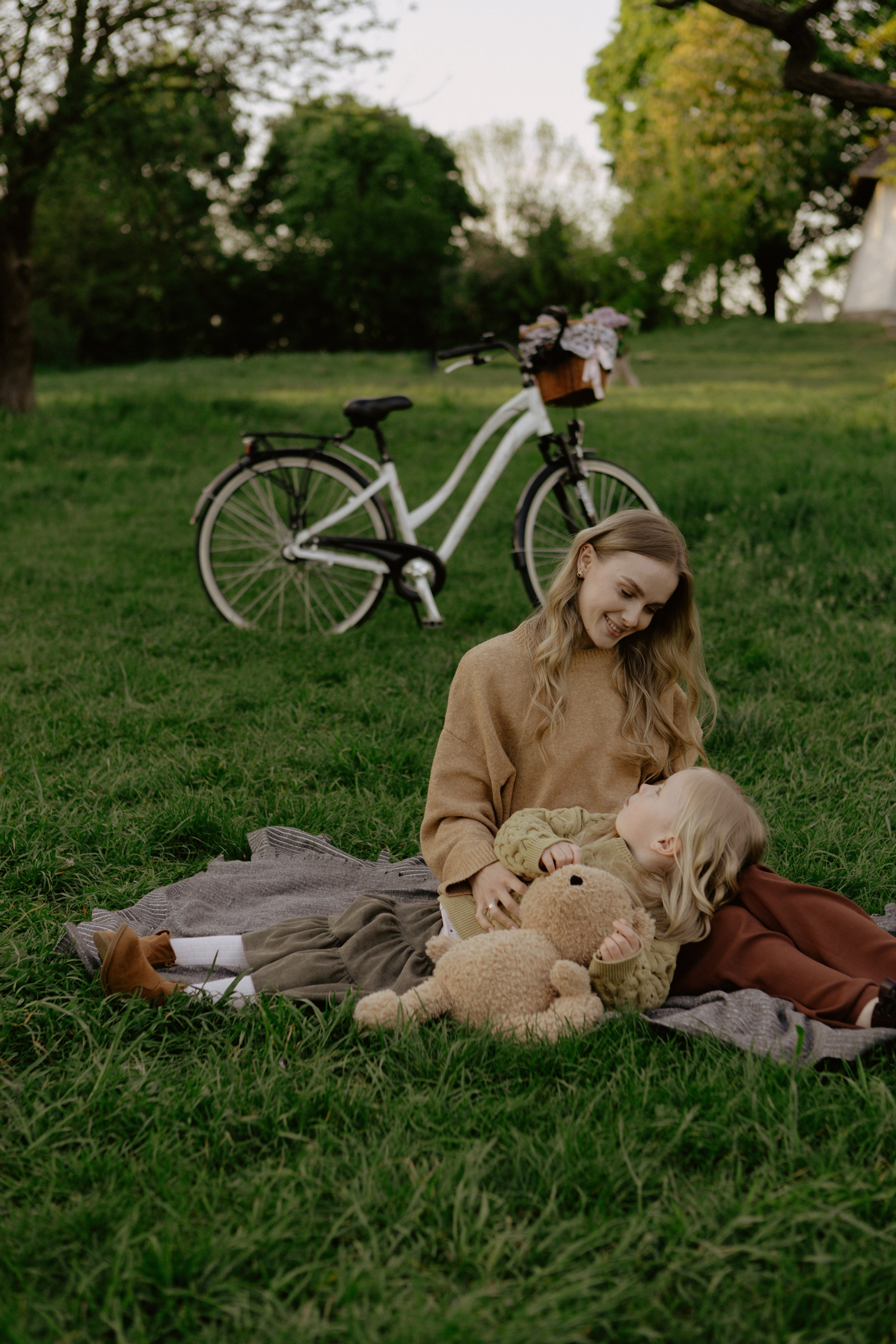 Adelina, Andrey and Emilia. Photographer Lisbon|Portugal Nadiya Kharytonenko