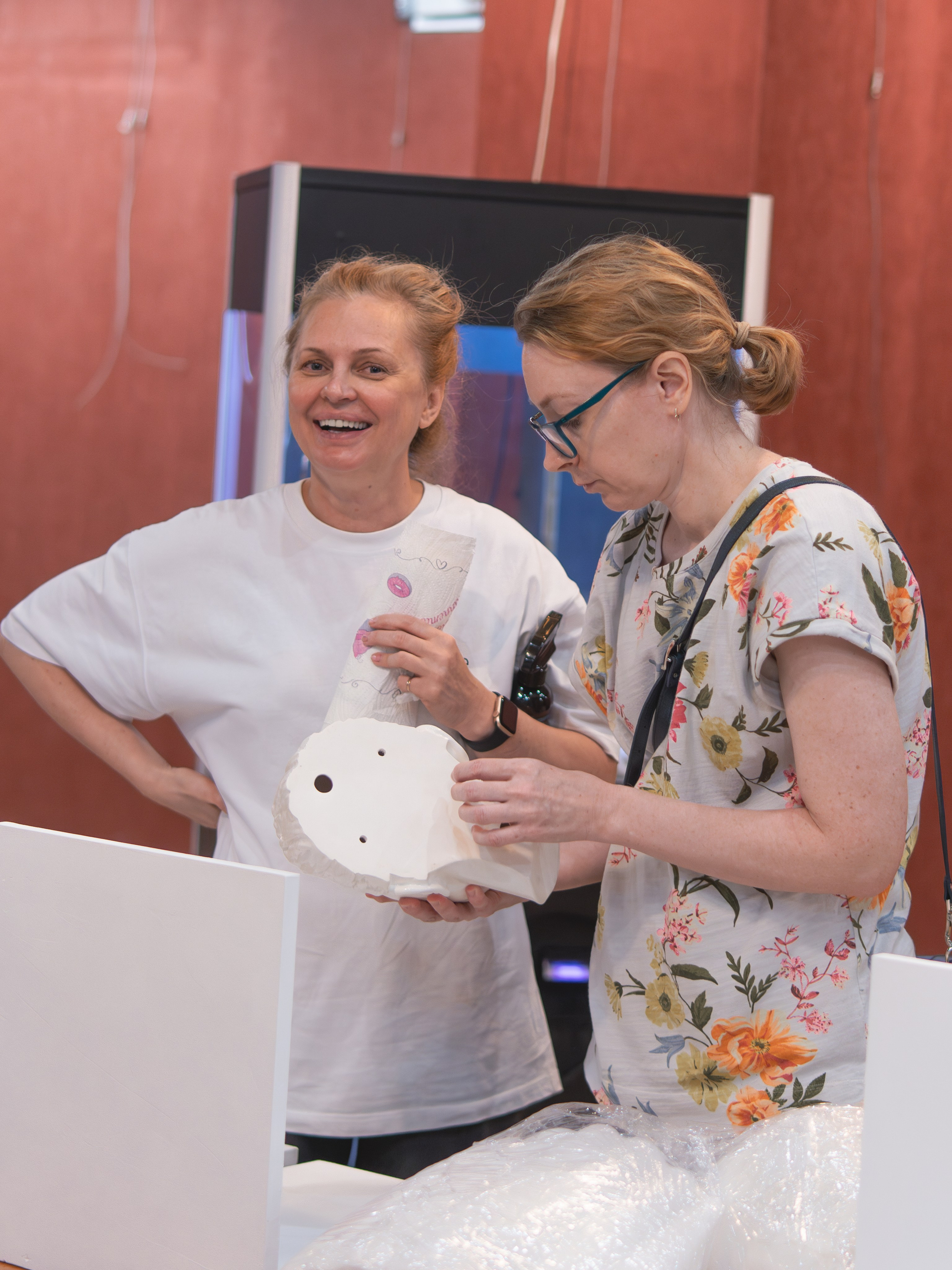 Монтаж выставки «10 из 10». Фотохудожник Москва