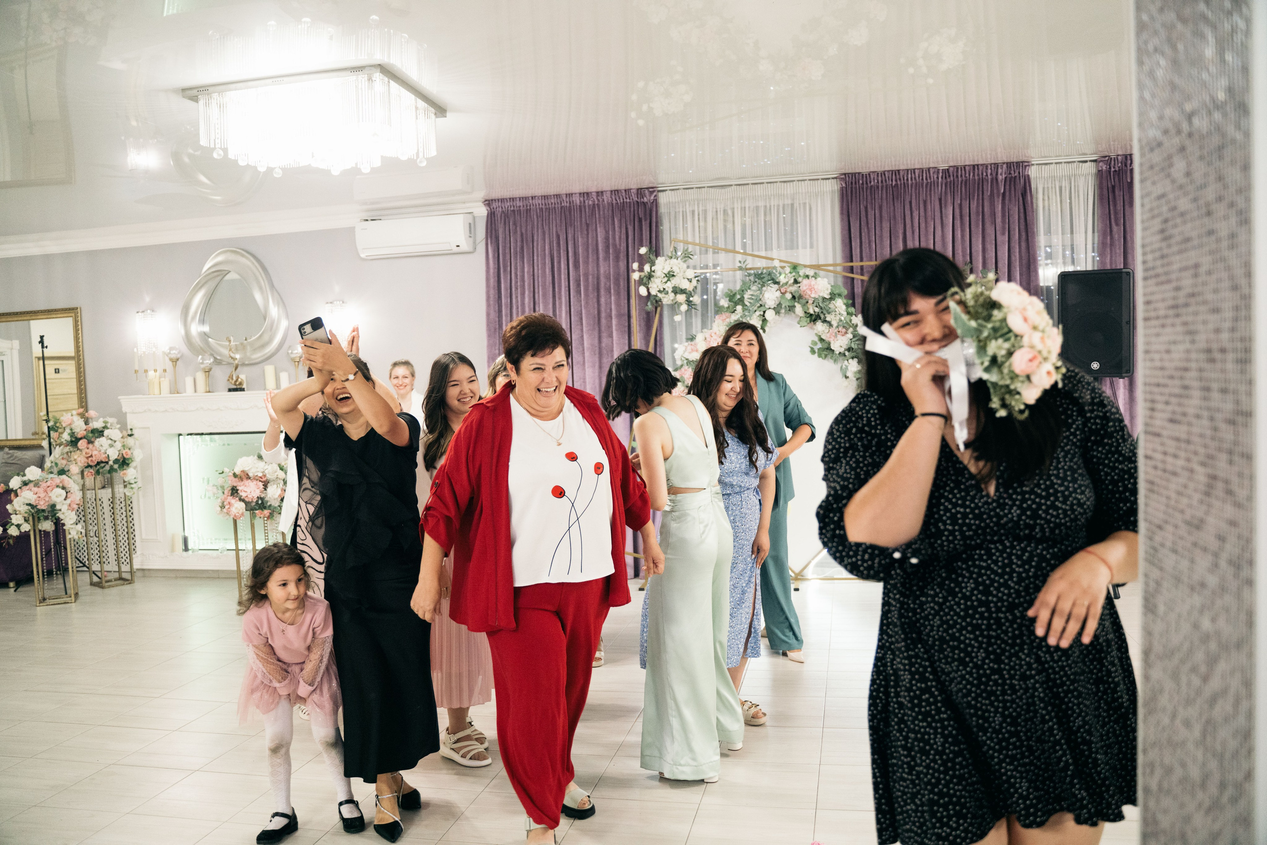 Ильнур и Динара. Свадебный день. Отбор. Кафе Ля делис. Семейный и свадебный фотограф Молодзяновская Елена