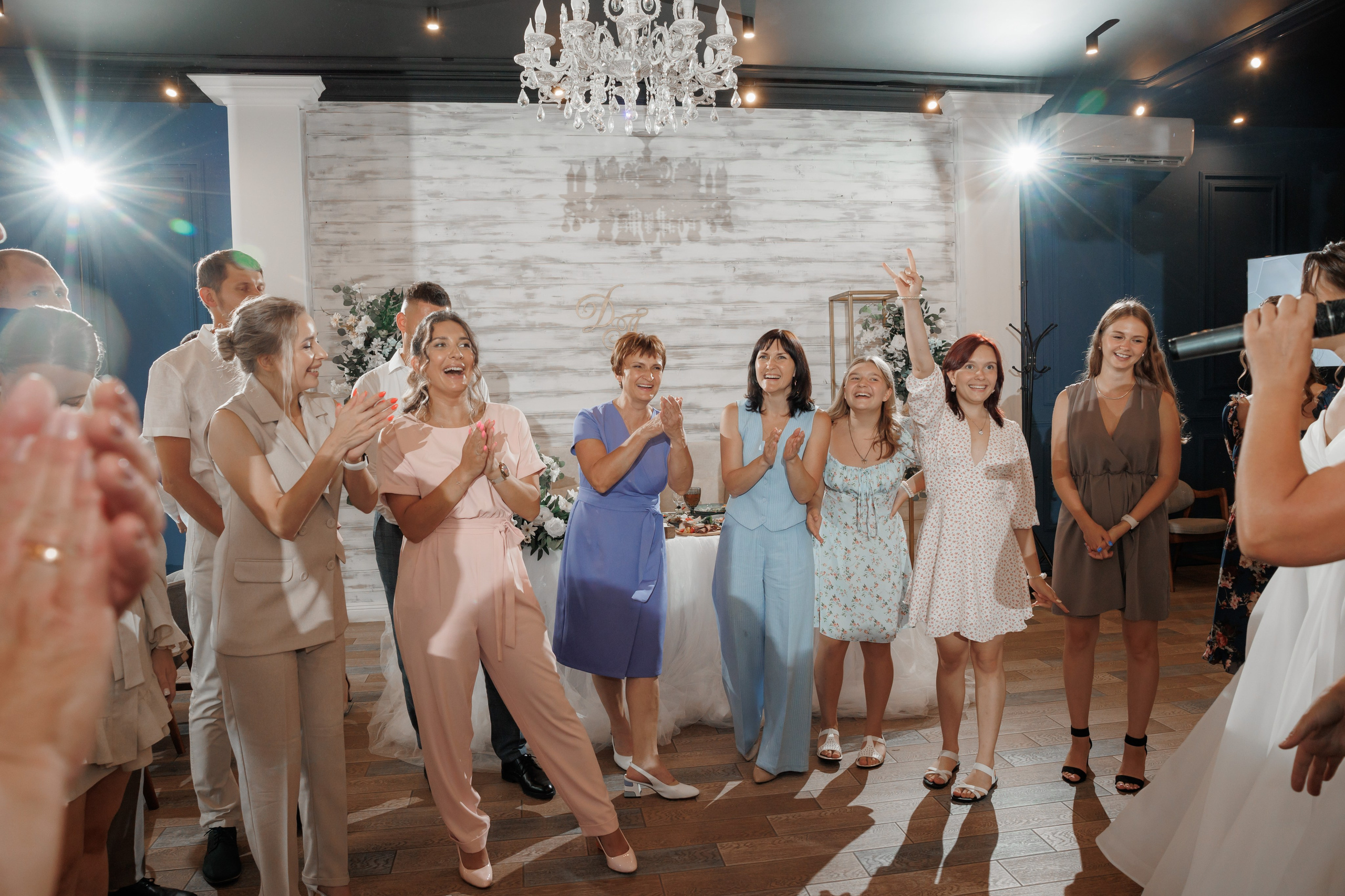 Полина и Дмитрий, загородный клуб «Барин», ЗАГС в г. Пушкино. Свадебный и репортажный фотограф (Москва, Королев и другие)