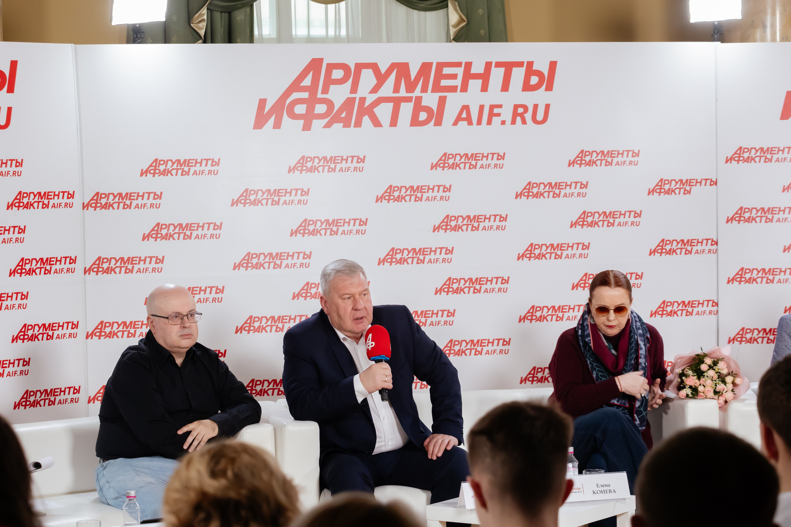 Аргументы и Факты. Леся Гаранина. Семейный фотограф/видеограф Москва и область