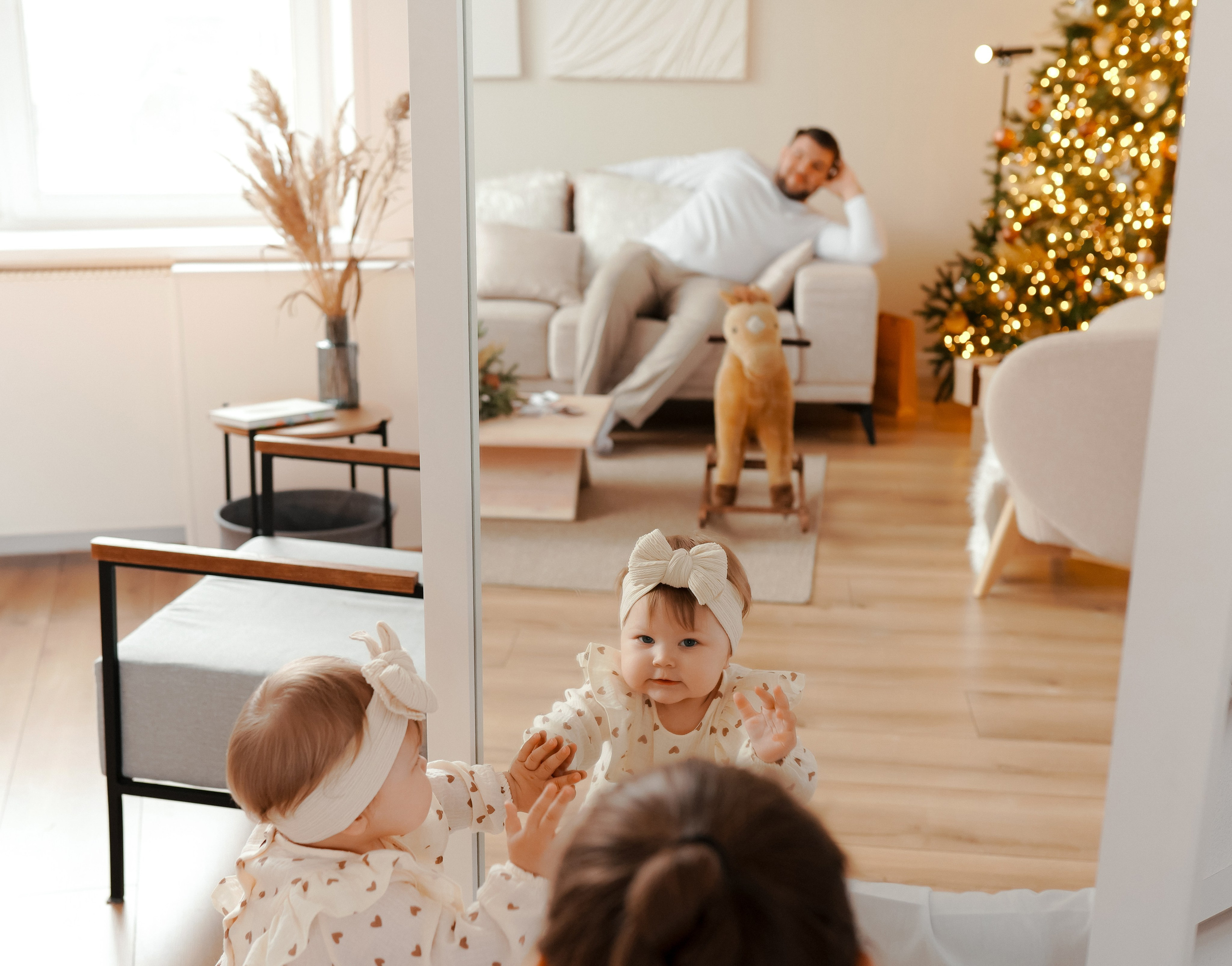 Семейная новогодняя фотосъемка в студии. Фотограф Ким Наталья в Красноярске