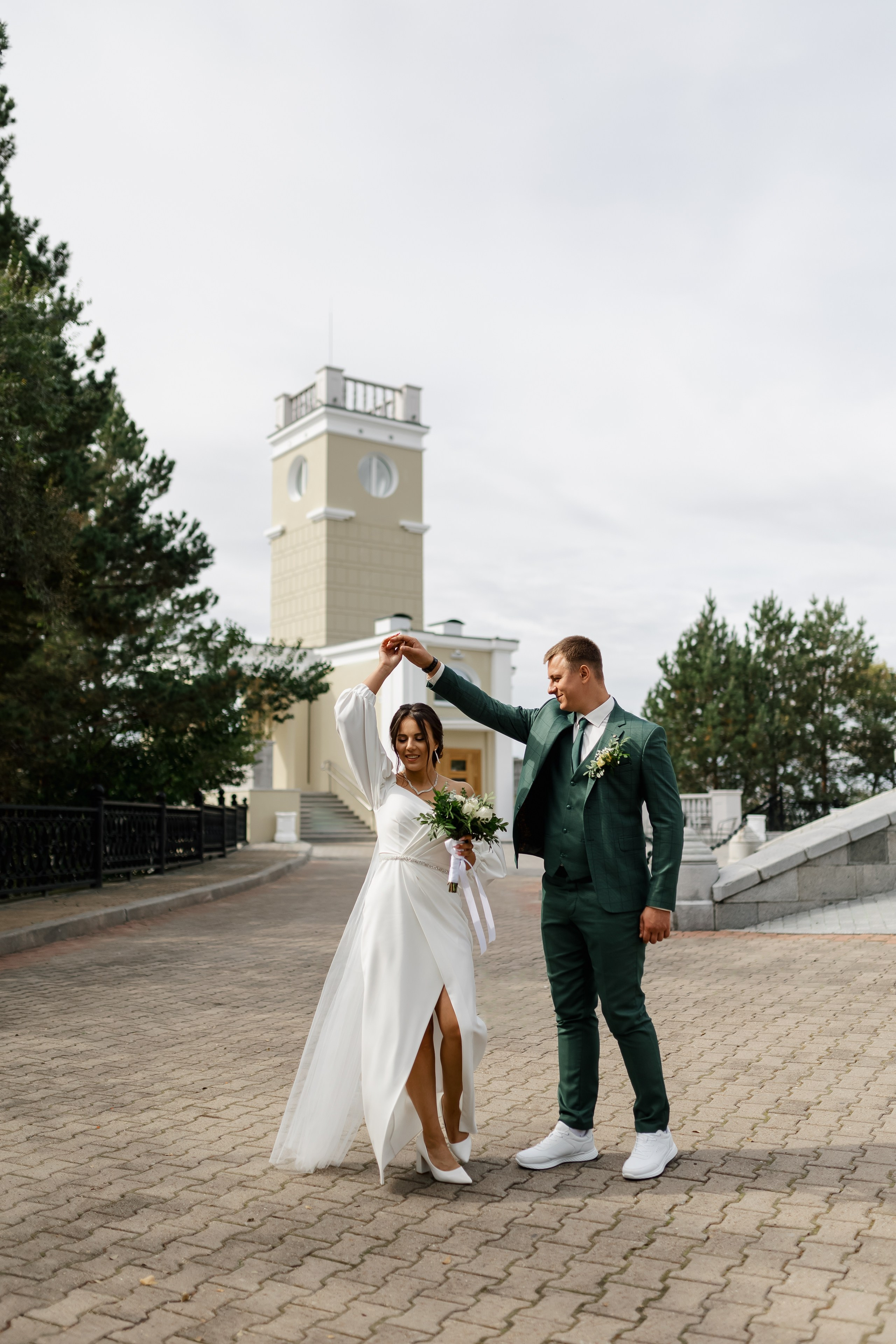 Олег и Юлия. Свадебная прогулка. Свадебный фотограф в Хабаровске