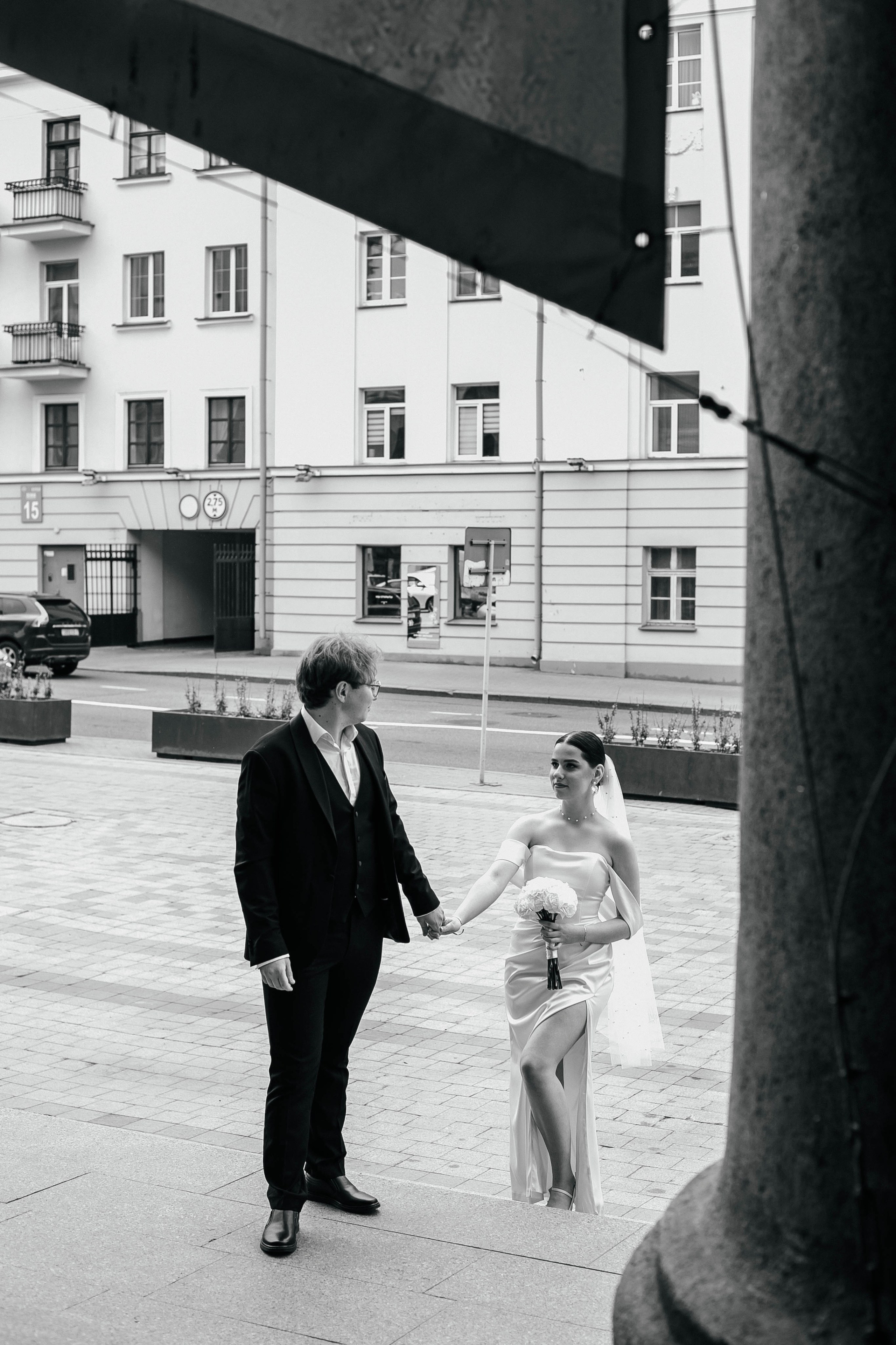 Свадебная прогулка в городе. Фотограф в Минске Ира Сюбарева