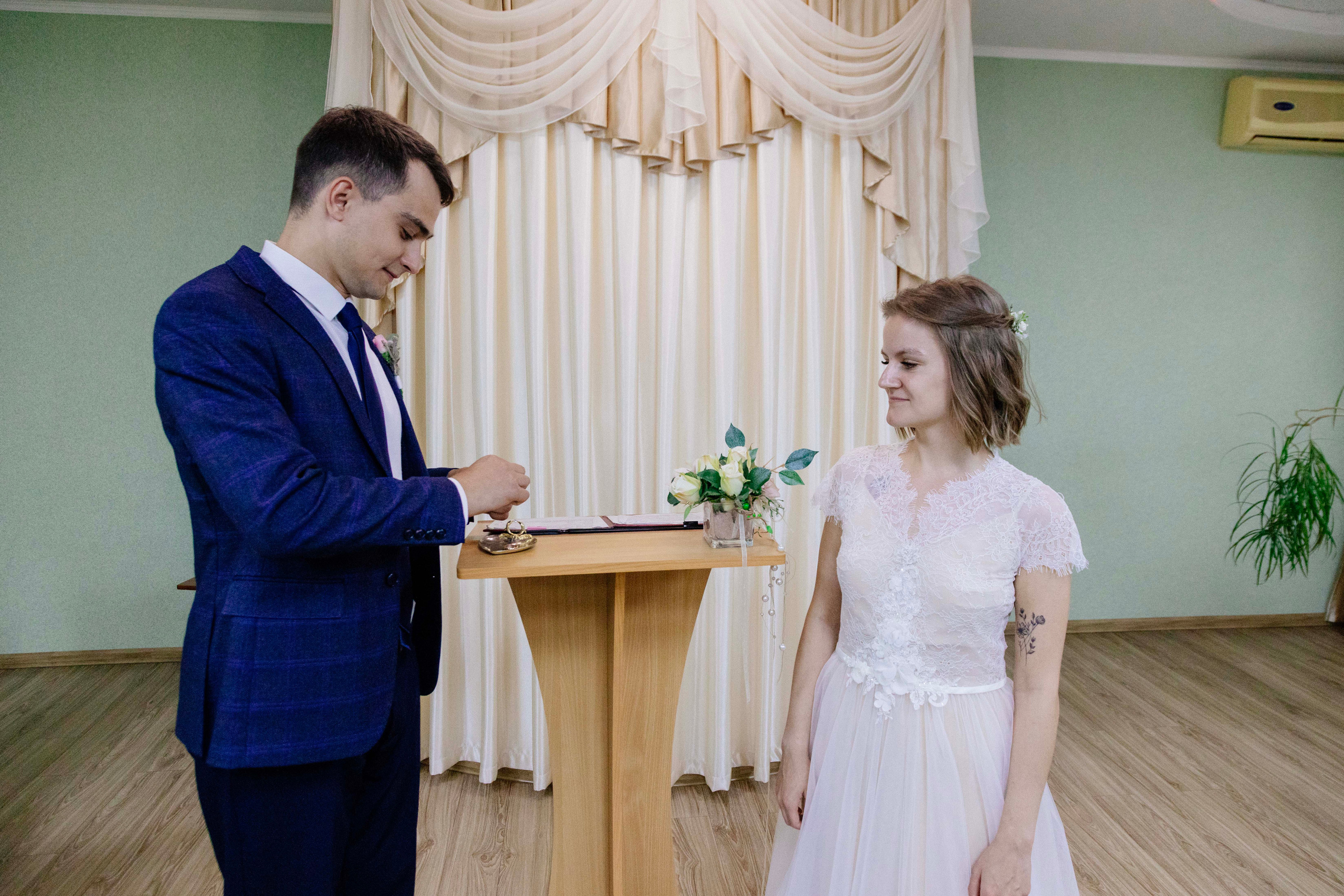 Свадебная фотосессия Марины и Константина. Профессиональный фотограф Максим Романов в городе Хабаровске