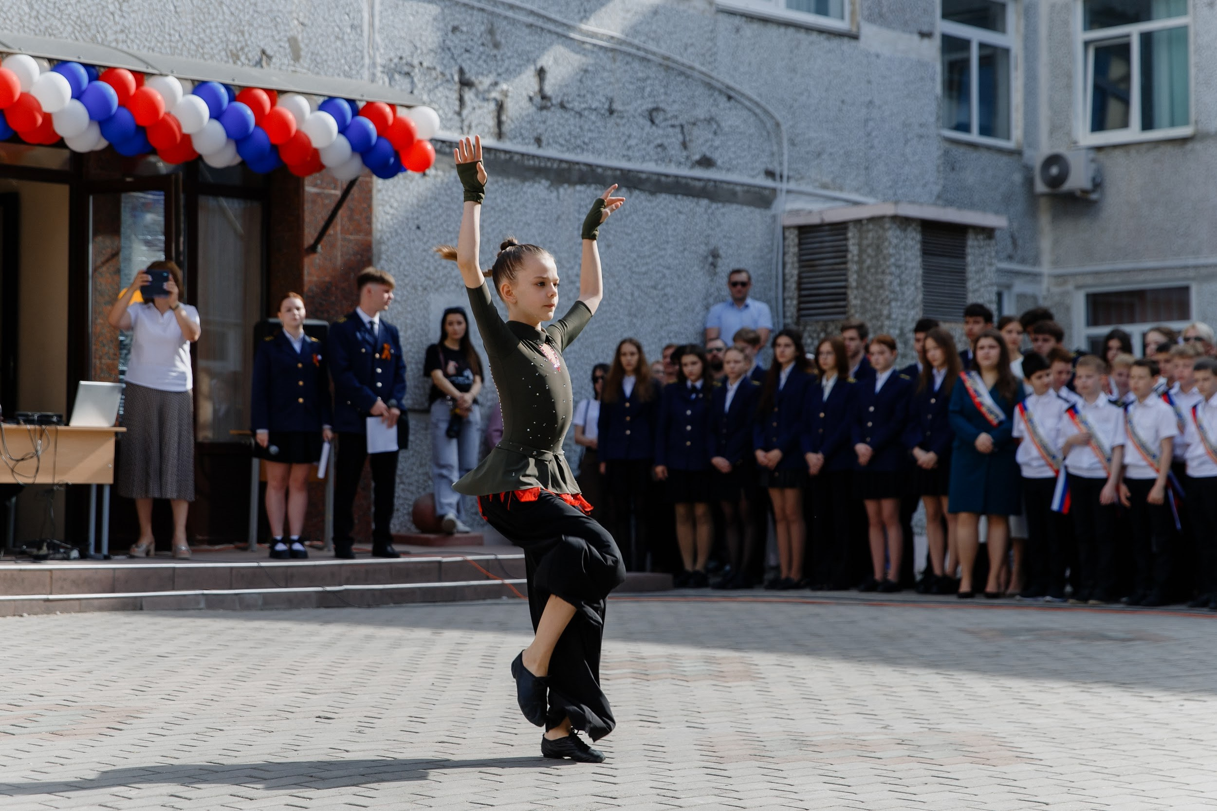 9 класс 33 школа. Выпускные альбомы Натальи Бутко: Новороссийск, Анапа, Геленджик