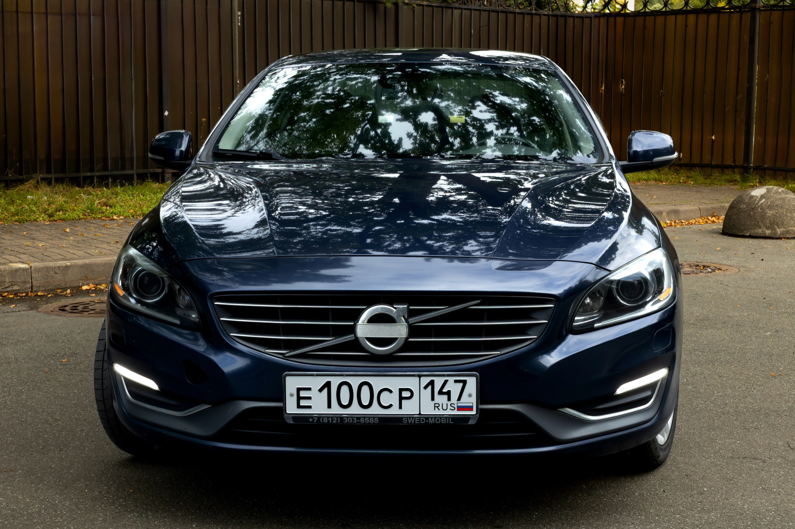 Volvo s60. Photo-nk