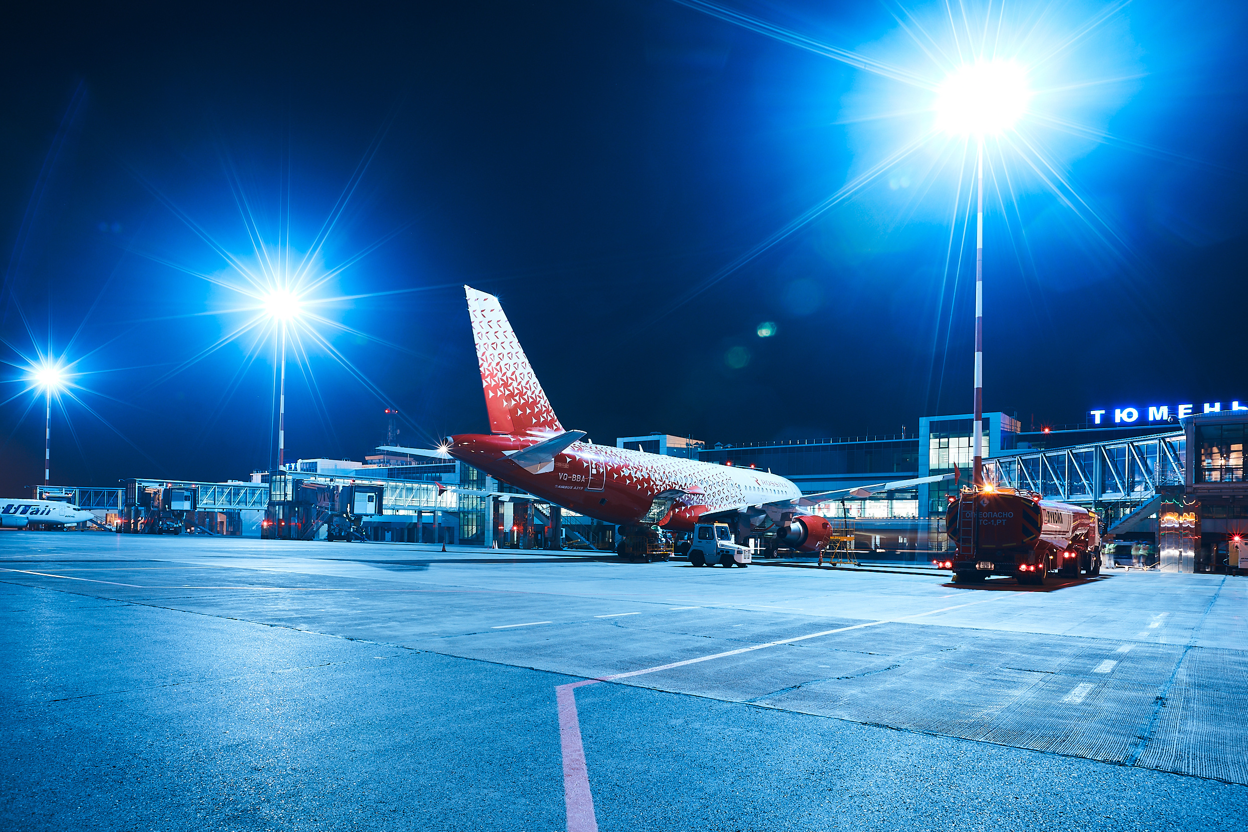 Споттинг фотография самолета ночью