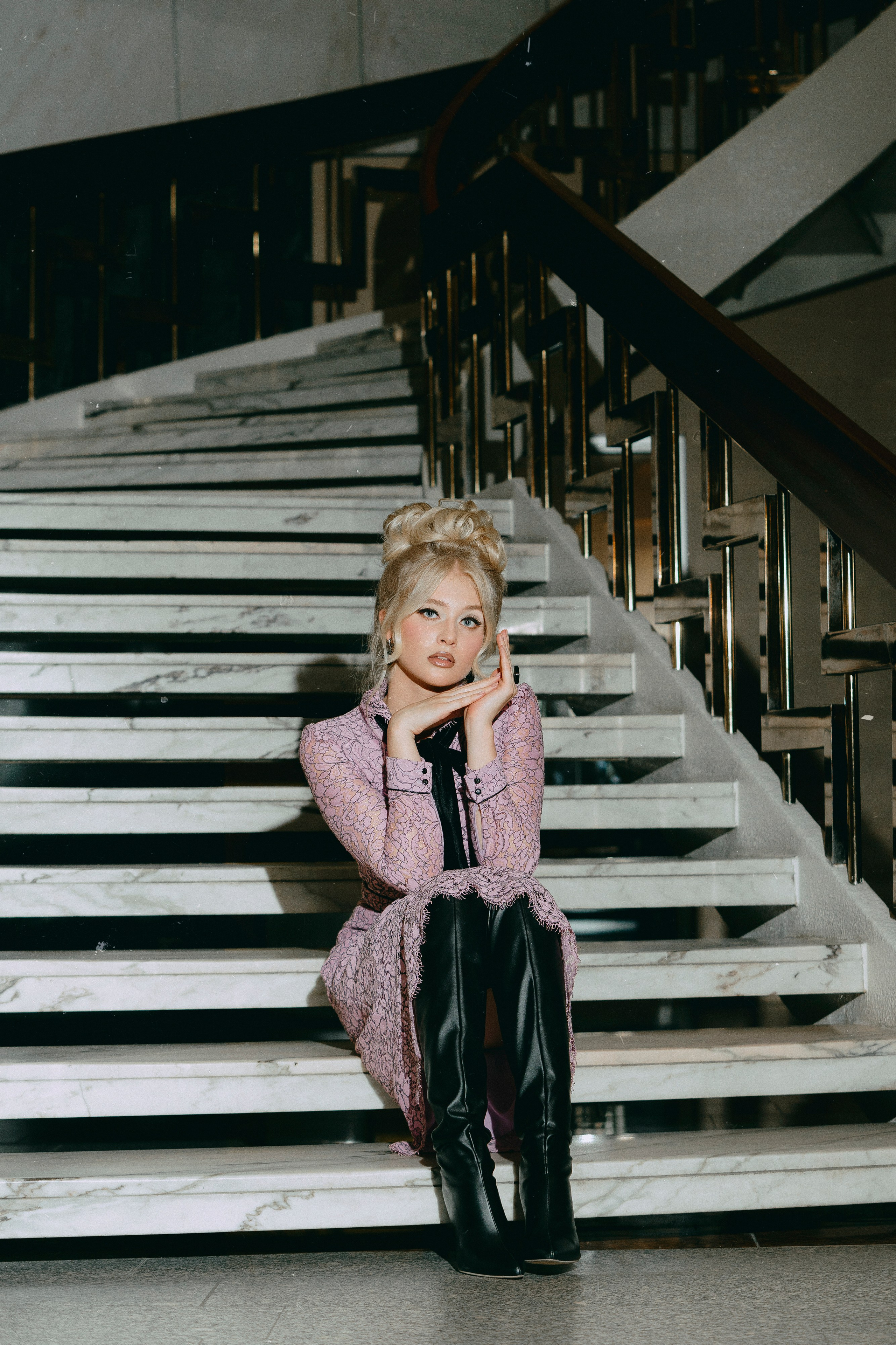 01/08/2023 Campaign Twiggy in Hotel. Журнал Камергер