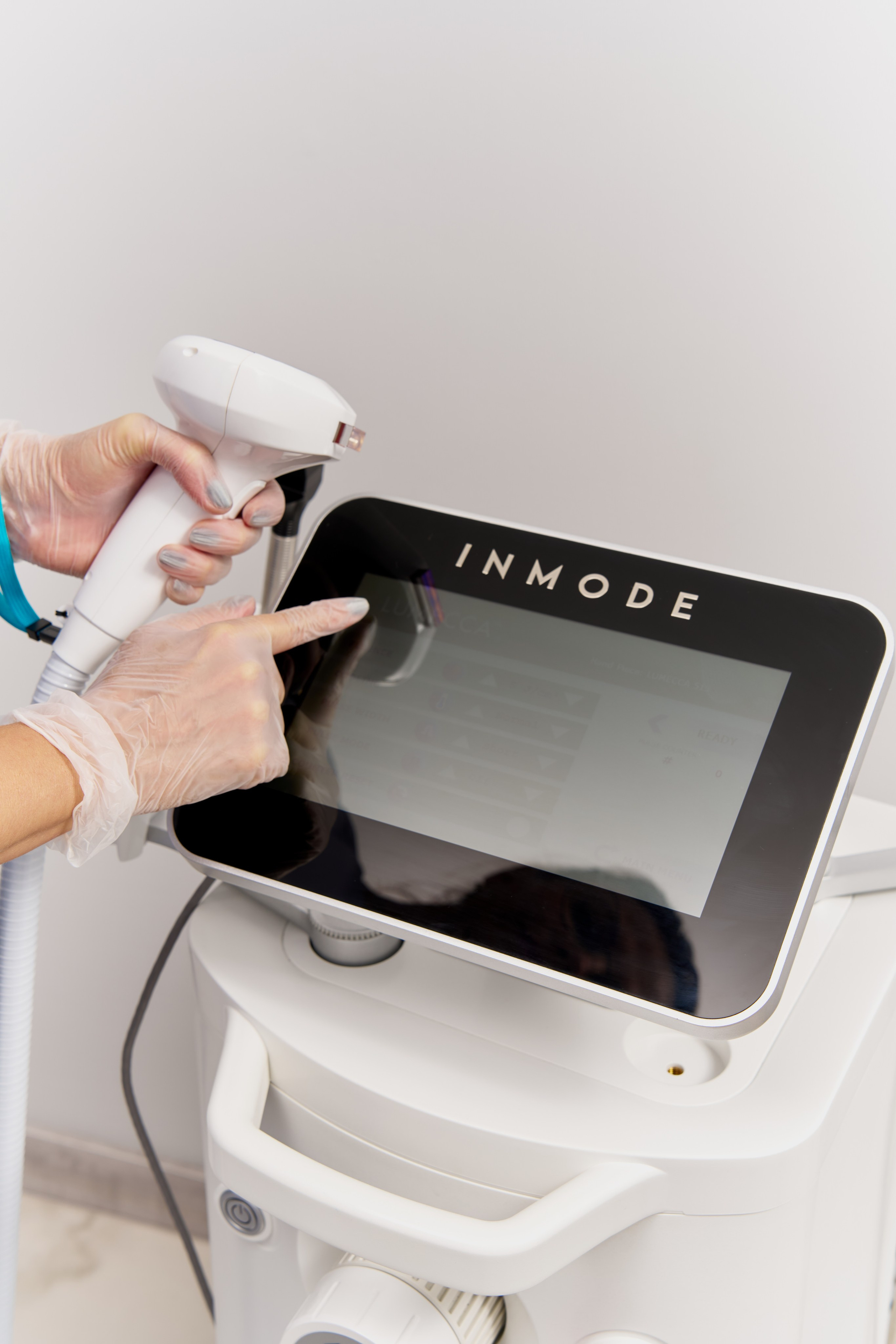 Клиника косметологии DALI. Фотограф для брендов одежды и маркетплейсов в Москве Рита Винтер