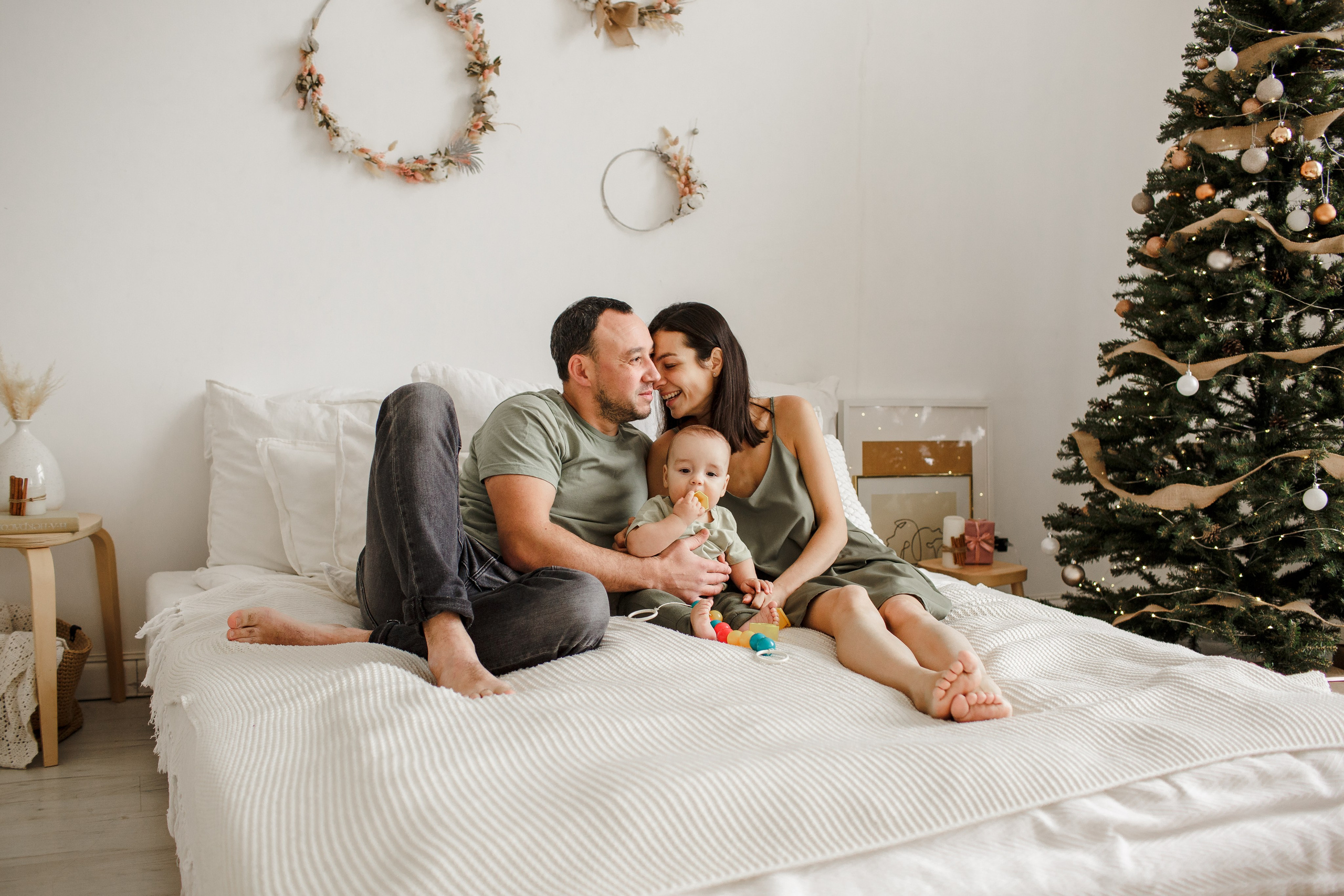 Семейная фотосессия в студии. Свадебный фотограф Кирилл Белый