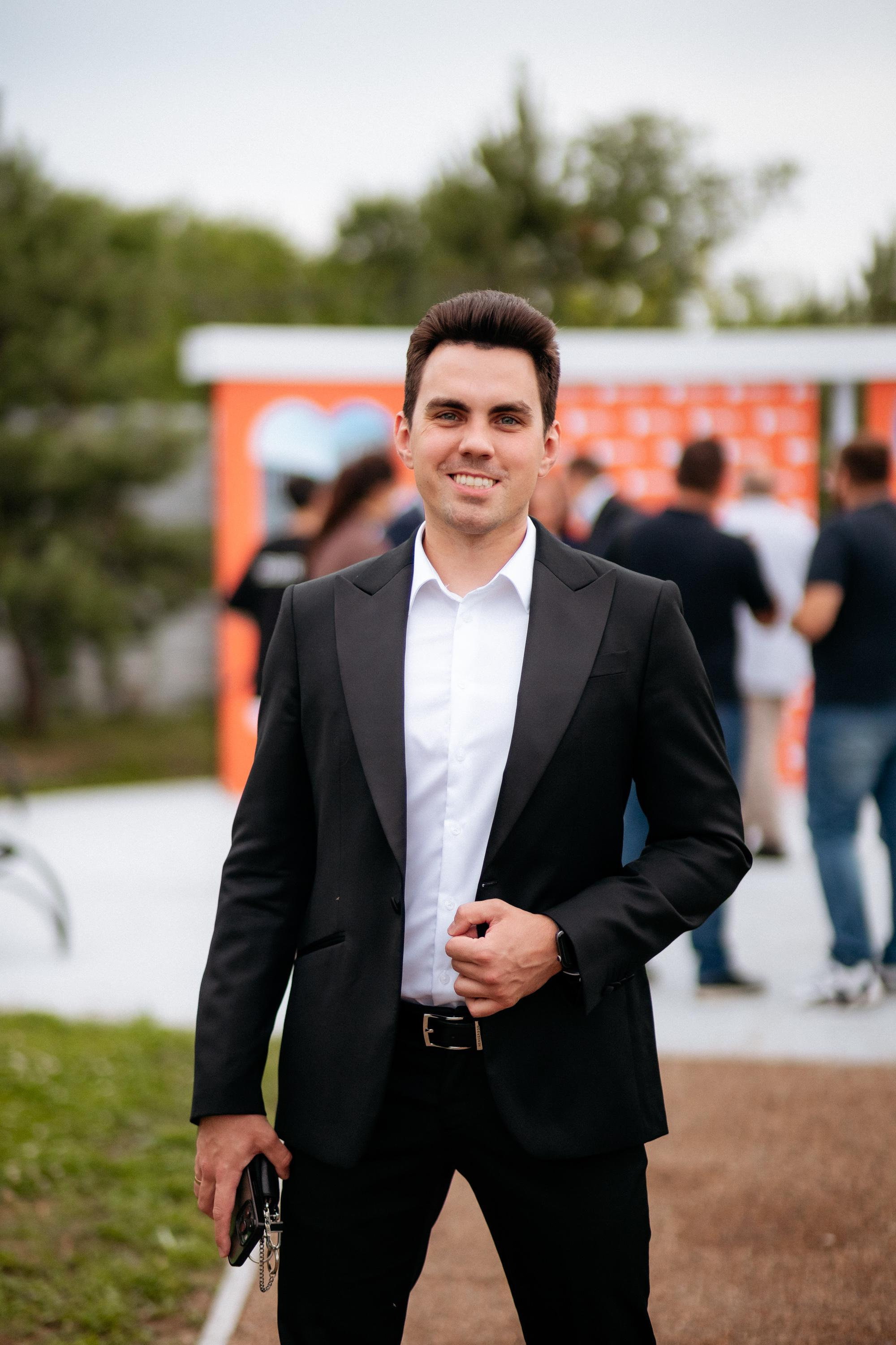 UNIKEI STORIES. СВОИ. ФОТООТЧЕТЫ-СОБЫТИЯ-МЕСТА