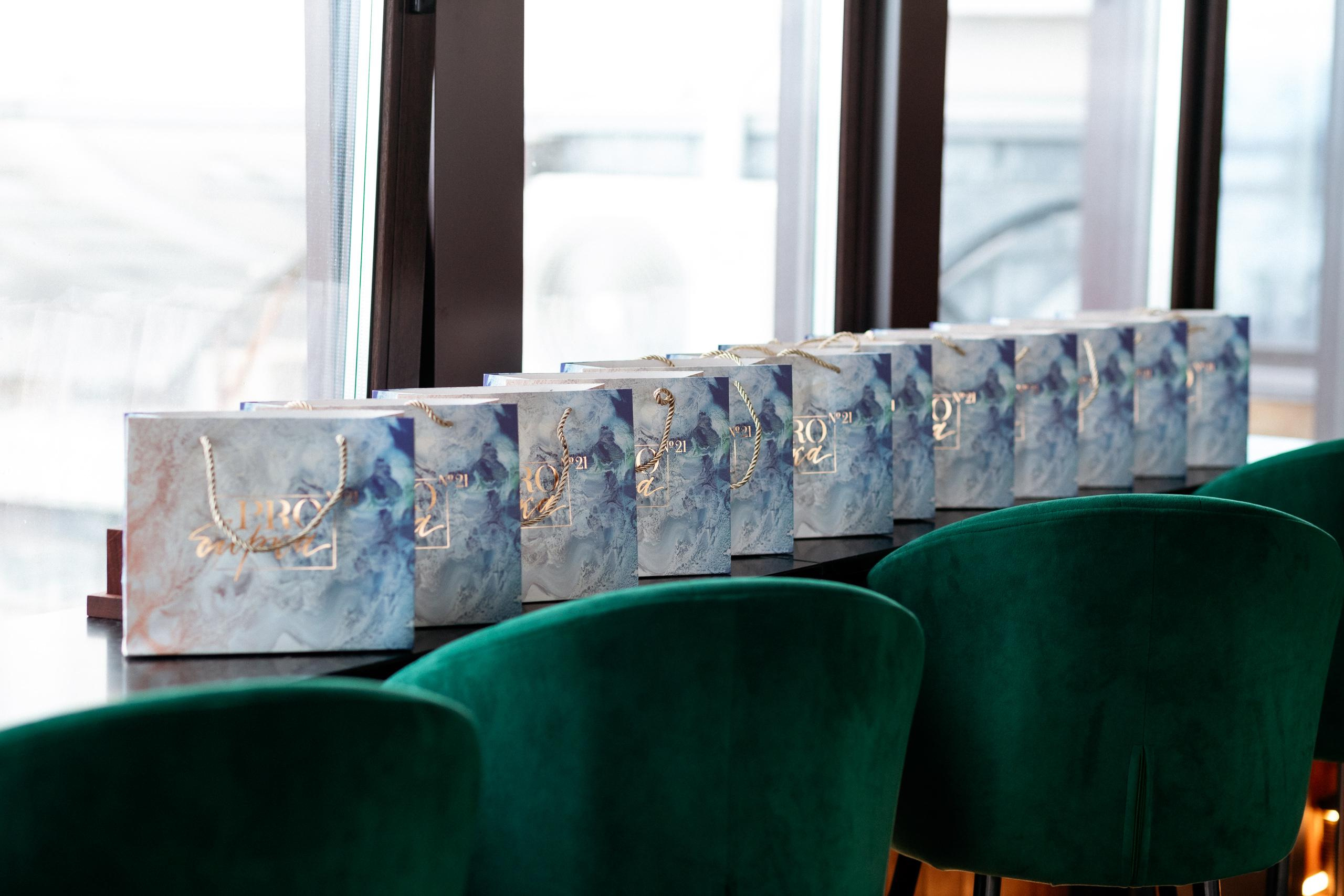 PROBIRKA21 [БРАНЧ с Яной Урбан]. СВОИ. ФОТООТЧЕТЫ-СОБЫТИЯ-МЕСТА