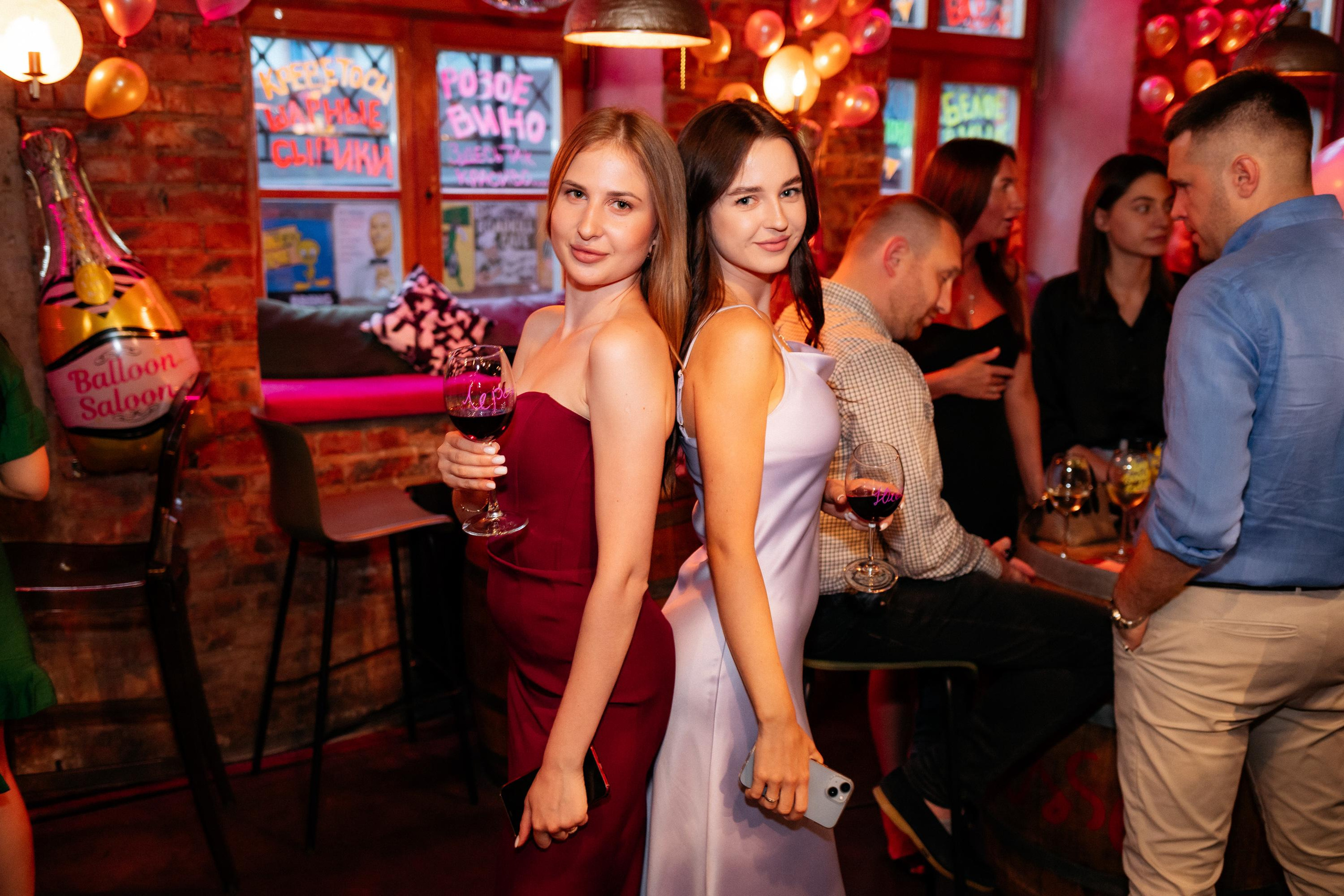 ВИНОТЕКА БАР х МАГАЗ [2 ГОДА]. СВОИ. ФОТООТЧЕТЫ-СОБЫТИЯ-МЕСТА