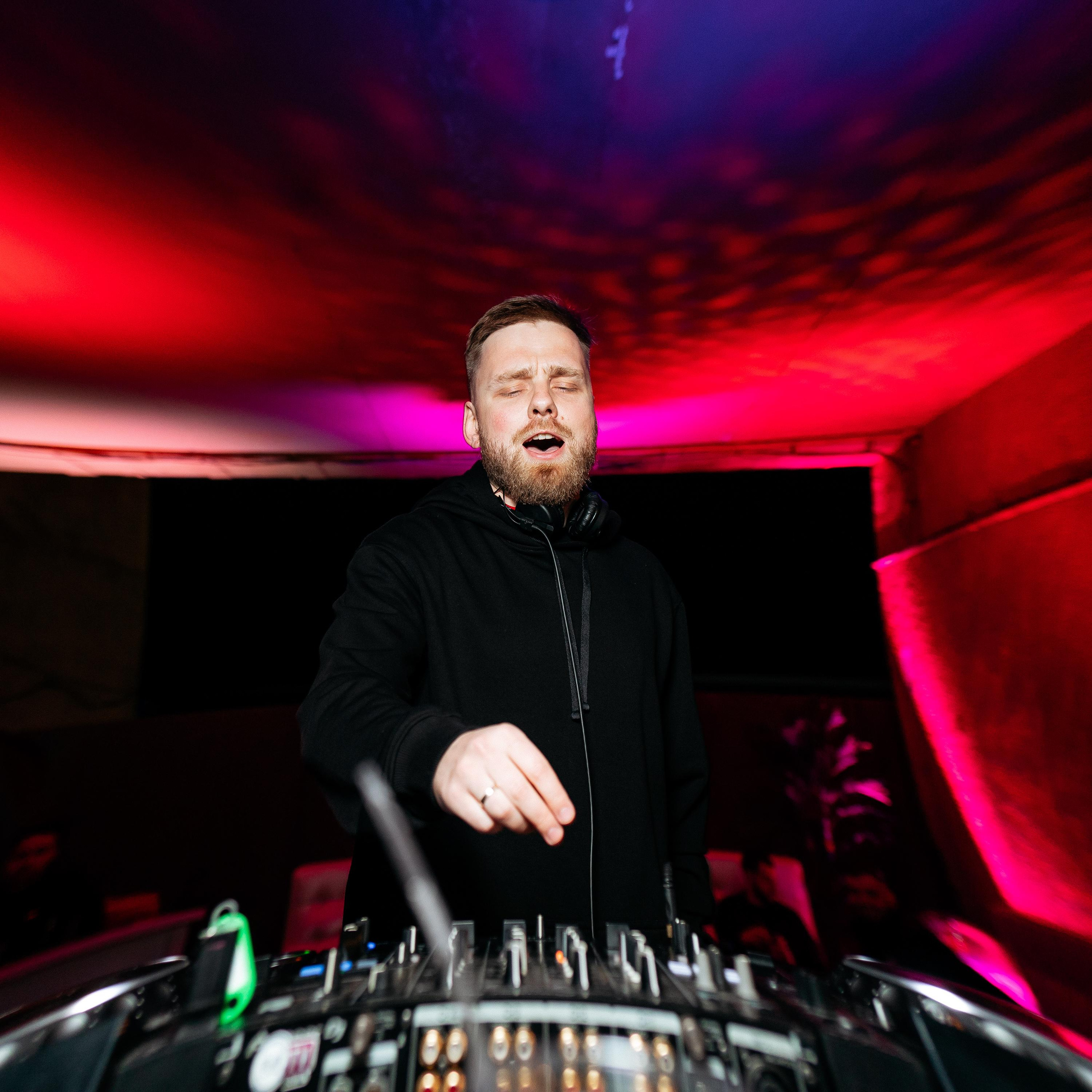 C O M M U N I T Y [ONE YEAR]. СВОИ. ФОТООТЧЕТЫ-СОБЫТИЯ-МЕСТА