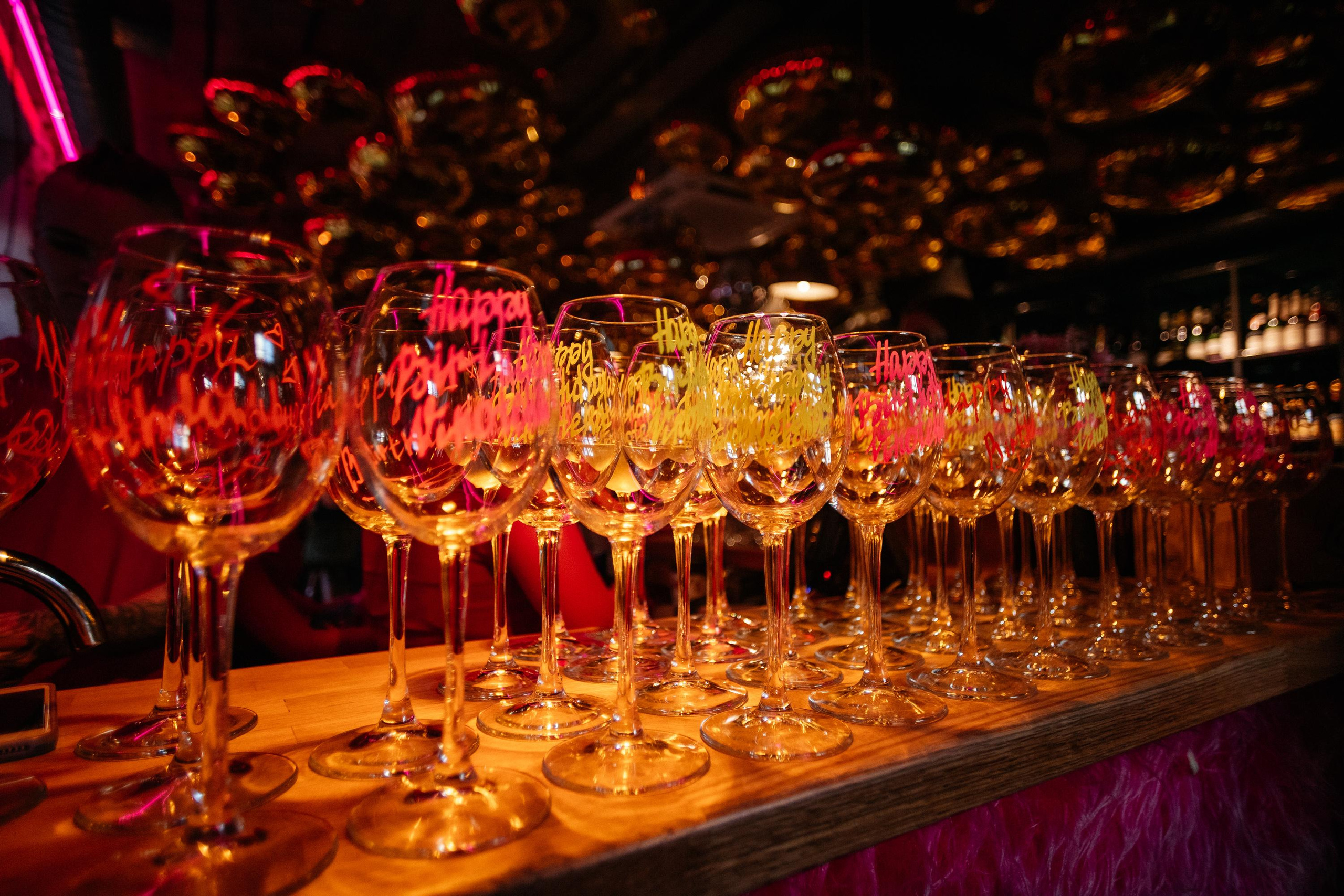 ВИНОТЕКА БАР х МАГАЗ [2 ГОДА]. СВОИ. ФОТООТЧЕТЫ-СОБЫТИЯ-МЕСТА