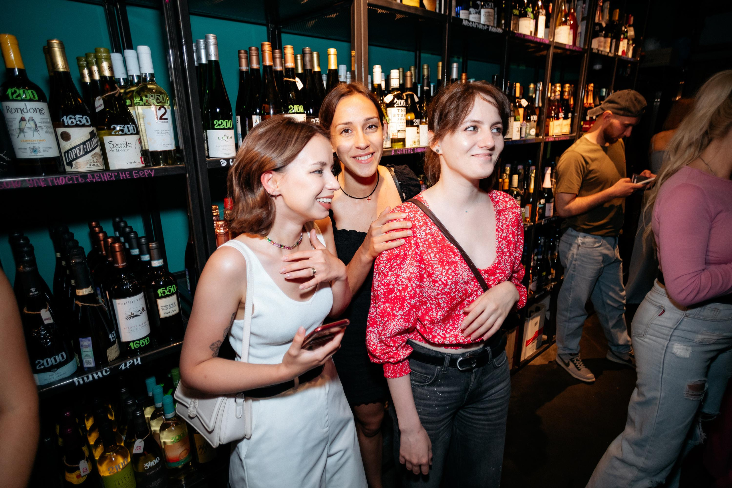 ВИНОТЕКА БАР х МАГАЗ [2 ГОДА]. СВОИ. ФОТООТЧЕТЫ-СОБЫТИЯ-МЕСТА