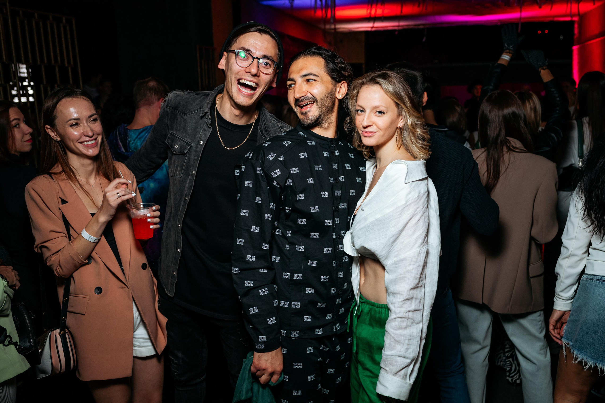 C O M M U N I T Y [ONE YEAR]. СВОИ. ФОТООТЧЕТЫ-СОБЫТИЯ-МЕСТА