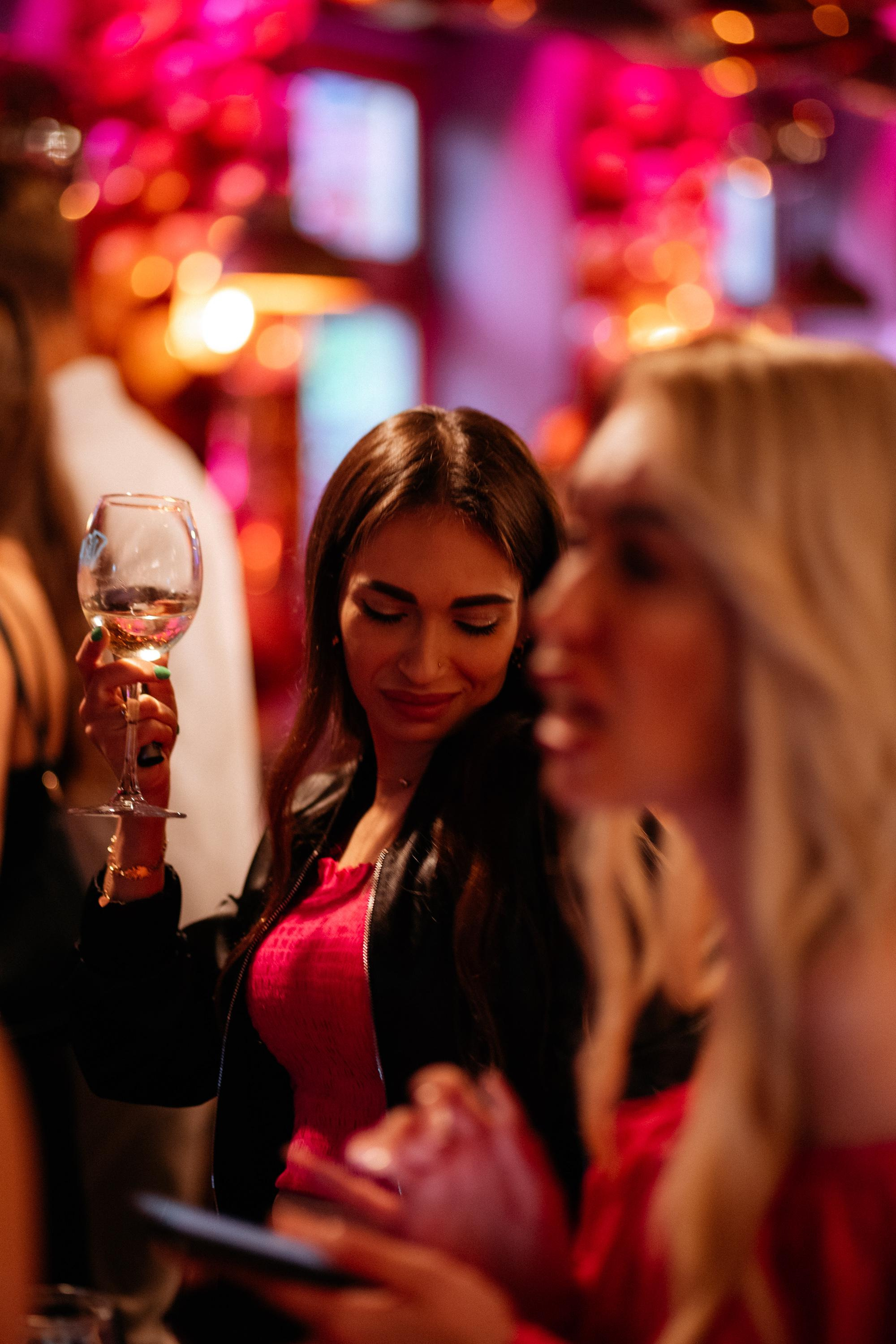 ВИНОТЕКА БАР х МАГАЗ [2 ГОДА]. СВОИ. ФОТООТЧЕТЫ-СОБЫТИЯ-МЕСТА