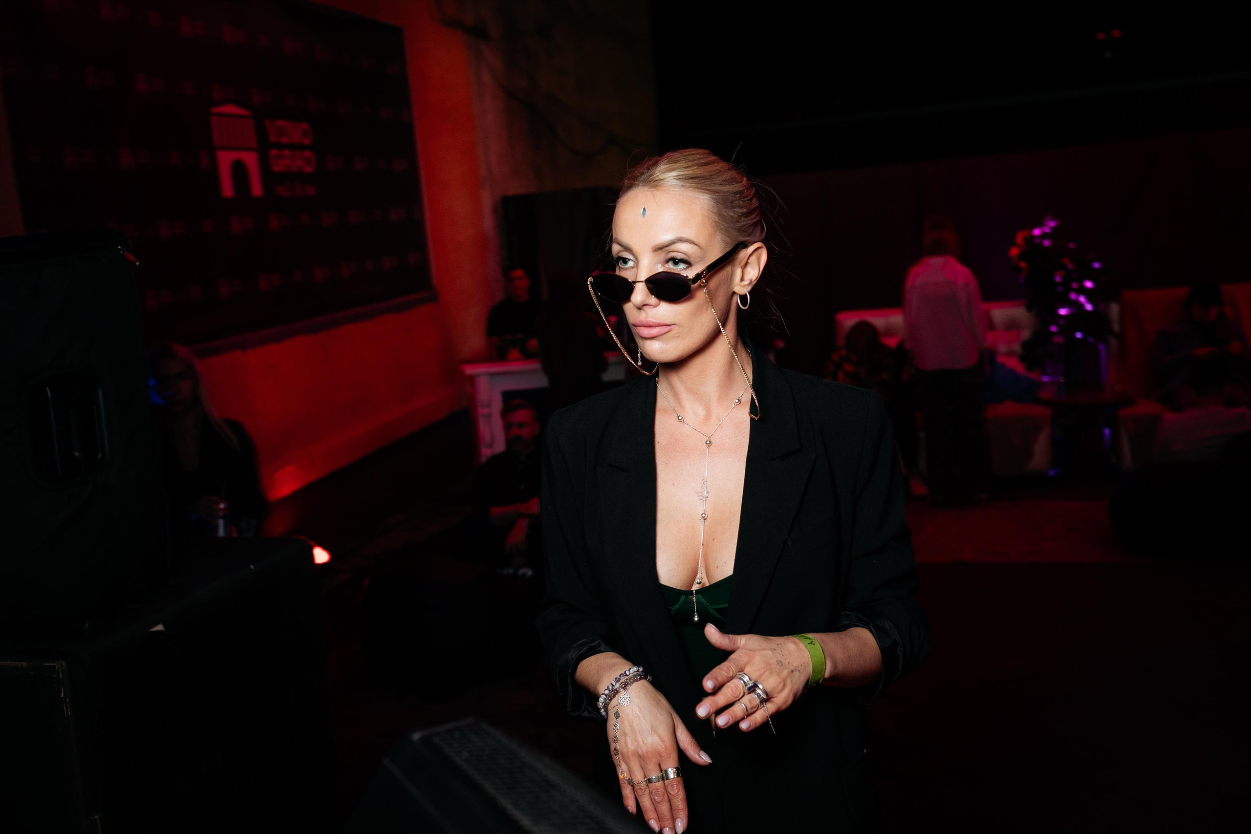 C O M M U N I T Y [ONE YEAR]. СВОИ. ФОТООТЧЕТЫ-СОБЫТИЯ-МЕСТА