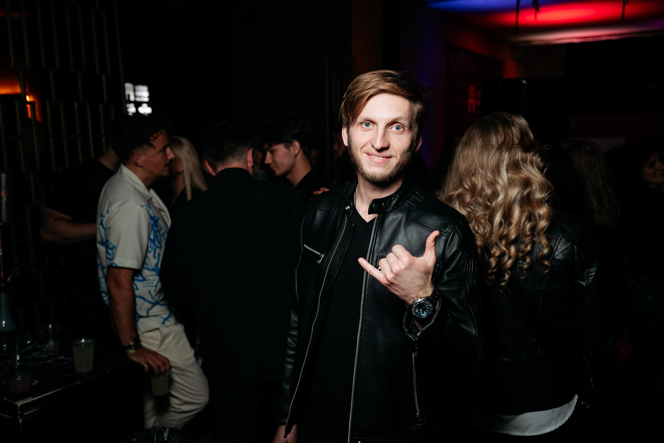 C O M M U N I T Y [ONE YEAR]. СВОИ. ФОТООТЧЕТЫ-СОБЫТИЯ-МЕСТА