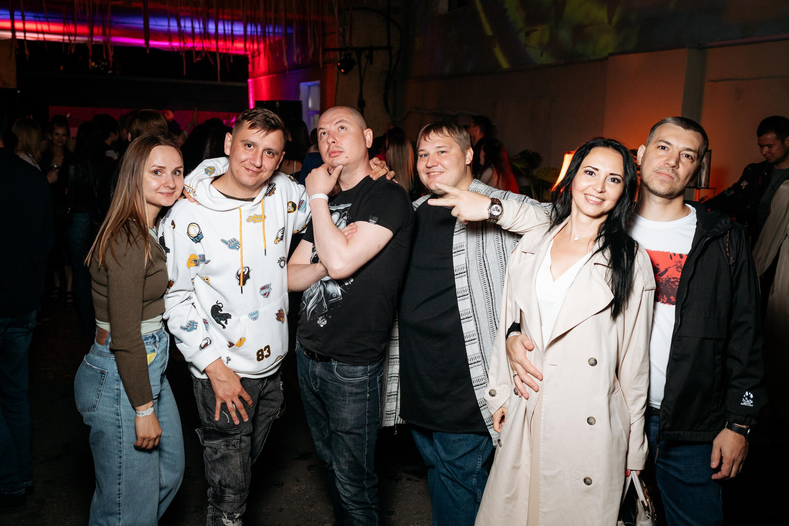 C O M M U N I T Y [ONE YEAR]. СВОИ. ФОТООТЧЕТЫ-СОБЫТИЯ-МЕСТА