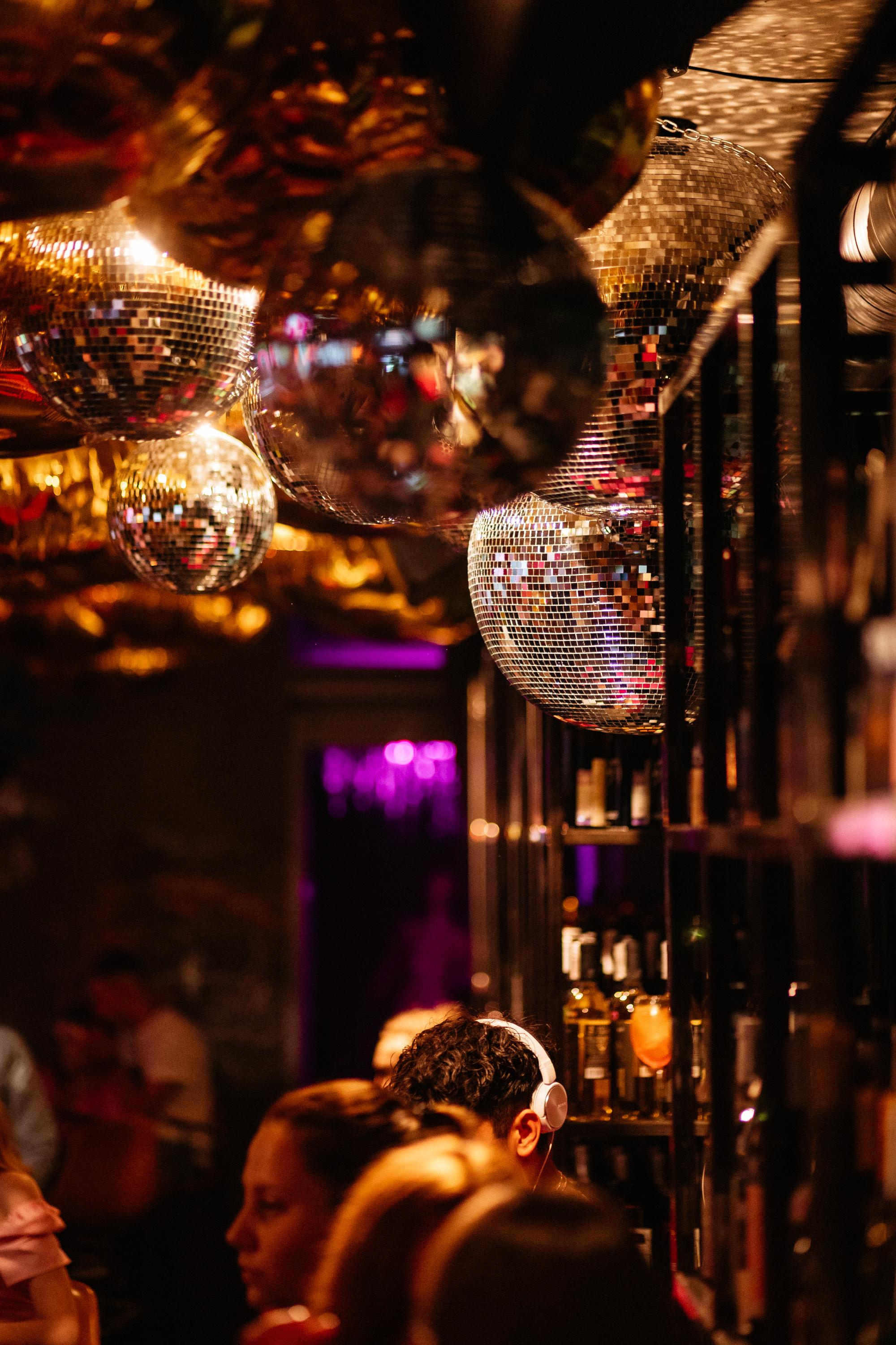 ВИНОТЕКА БАР х МАГАЗ [2 ГОДА]. СВОИ. ФОТООТЧЕТЫ-СОБЫТИЯ-МЕСТА