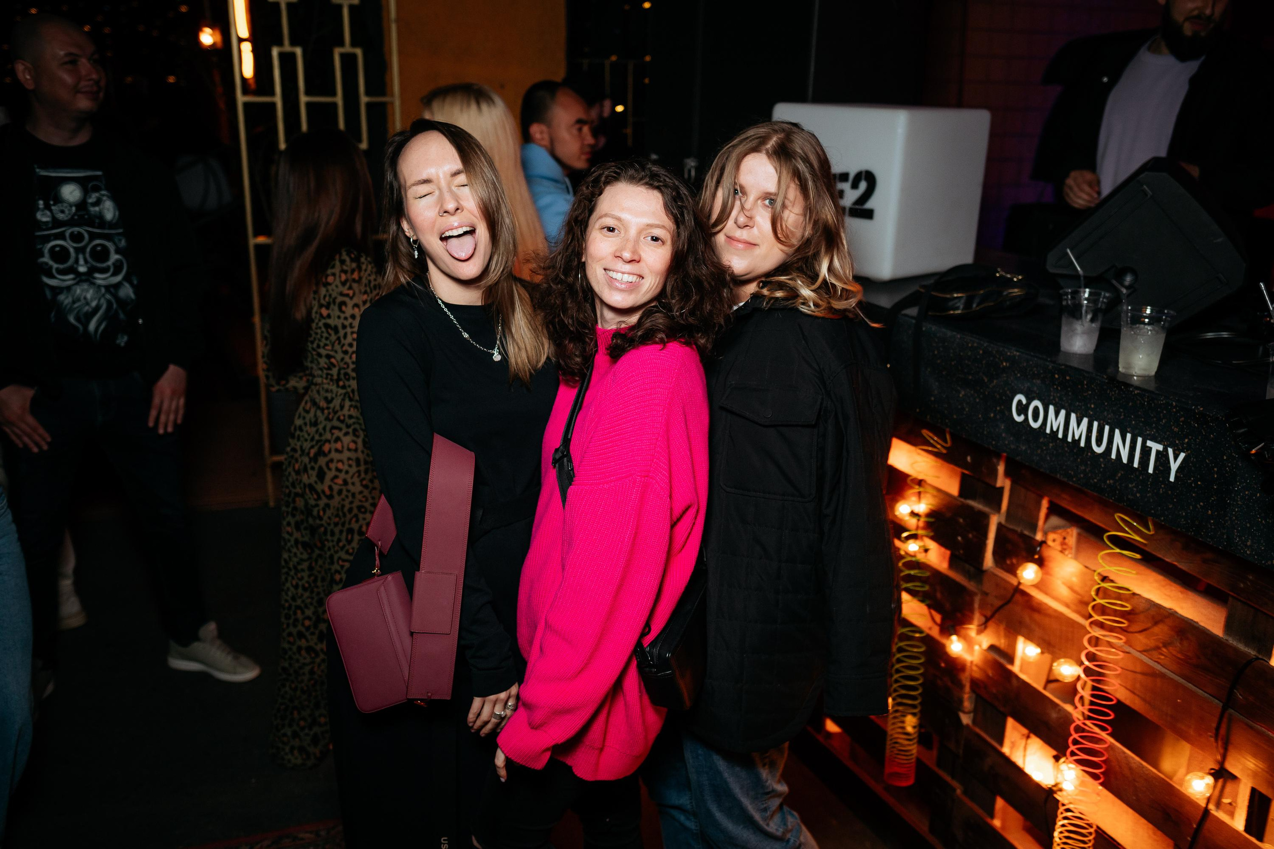 C O M M U N I T Y [ONE YEAR]. СВОИ. ФОТООТЧЕТЫ-СОБЫТИЯ-МЕСТА