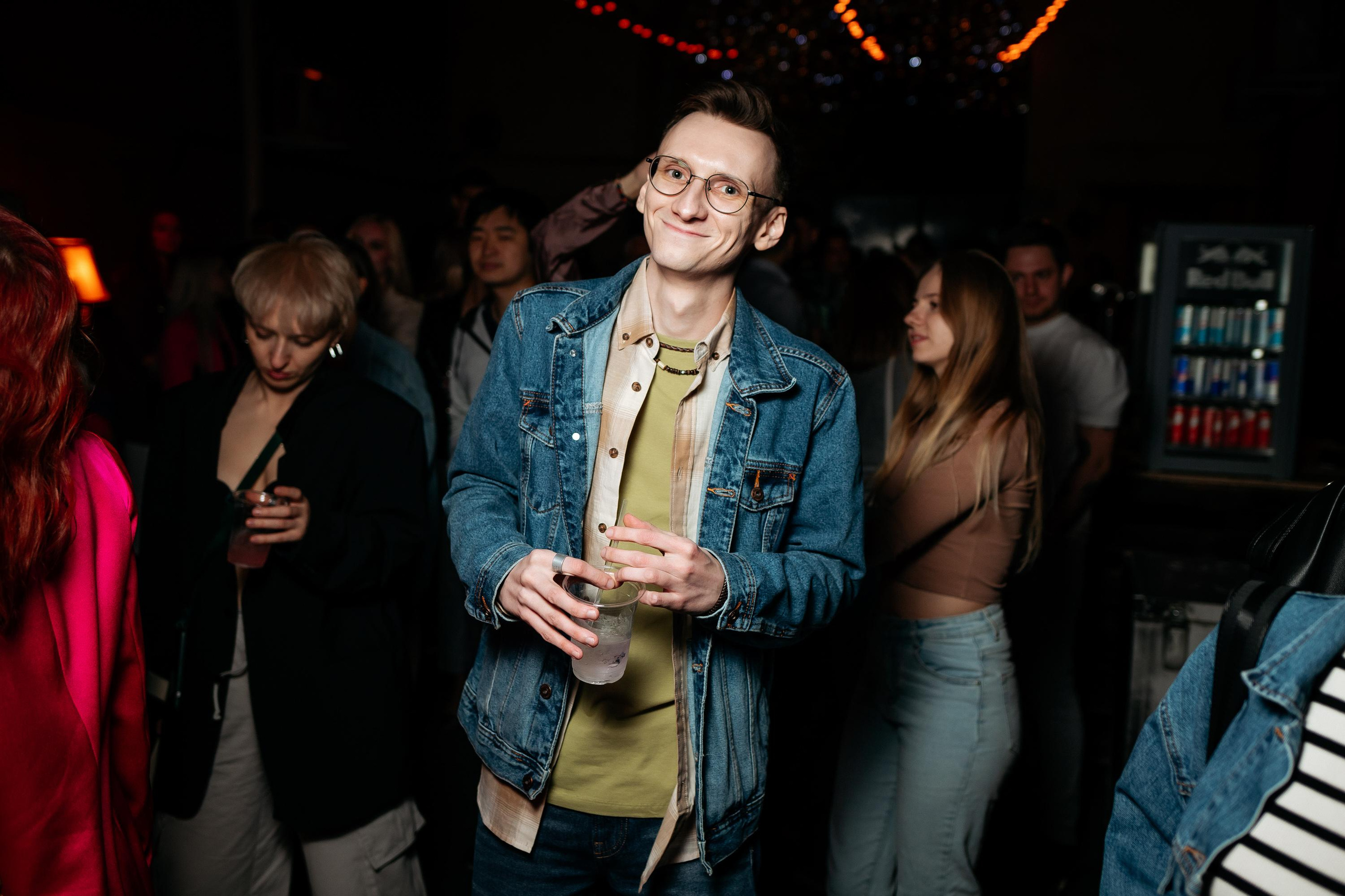 C O M M U N I T Y [ONE YEAR]. СВОИ. ФОТООТЧЕТЫ-СОБЫТИЯ-МЕСТА