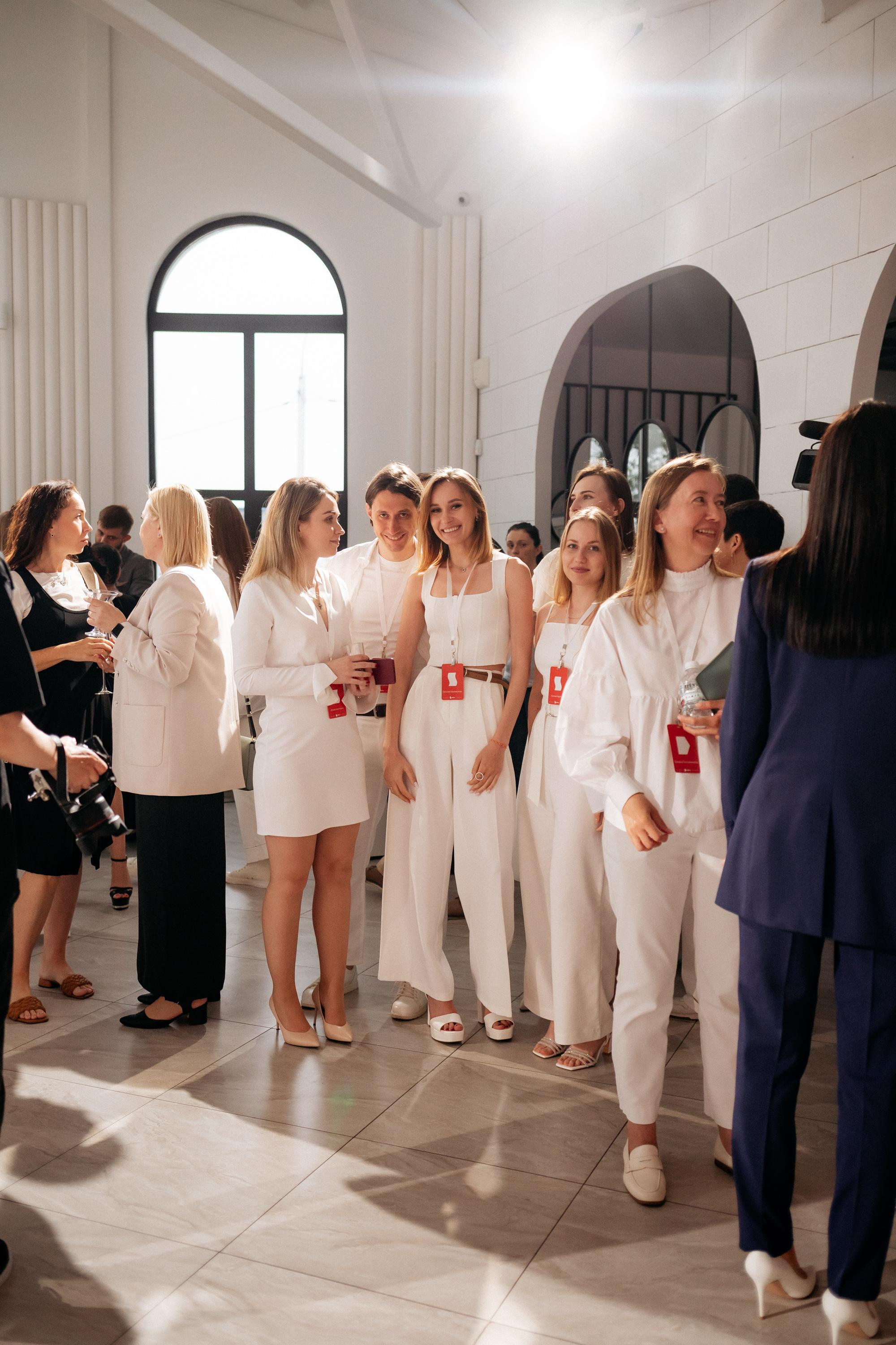 UNIKEI STORIES. СВОИ. ФОТООТЧЕТЫ-СОБЫТИЯ-МЕСТА