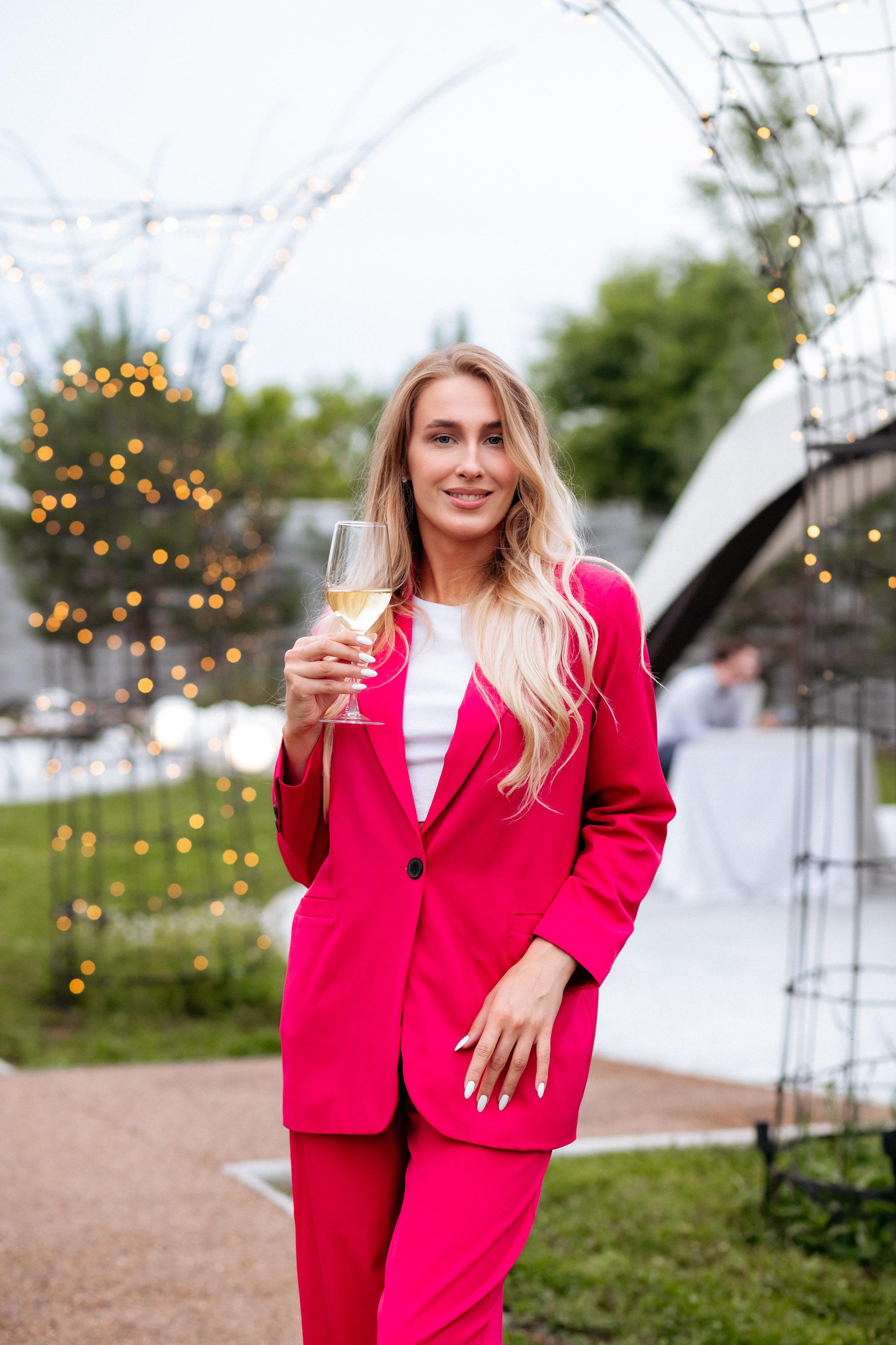 UNIKEI STORIES. СВОИ. ФОТООТЧЕТЫ-СОБЫТИЯ-МЕСТА