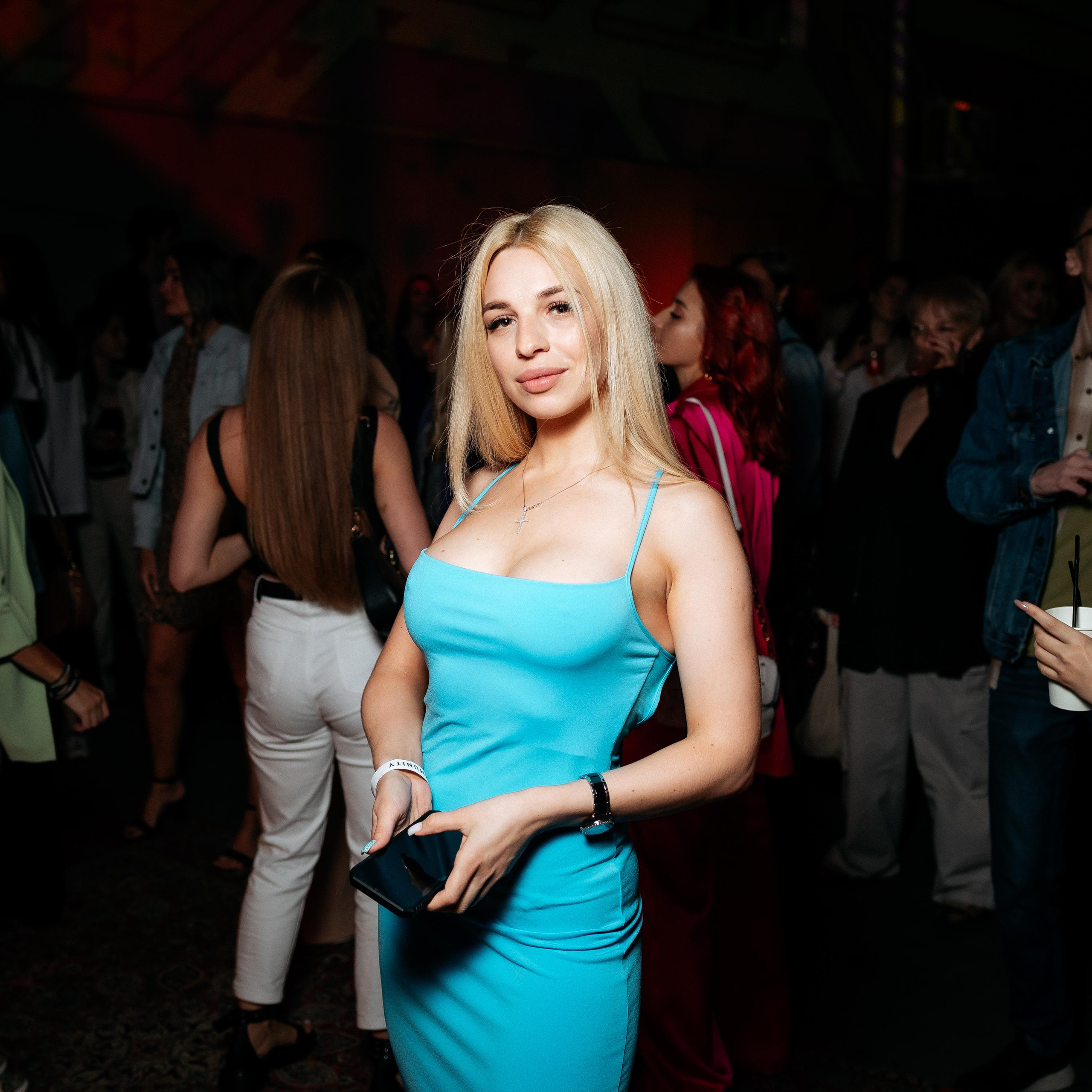 C O M M U N I T Y [ONE YEAR]. СВОИ. ФОТООТЧЕТЫ-СОБЫТИЯ-МЕСТА