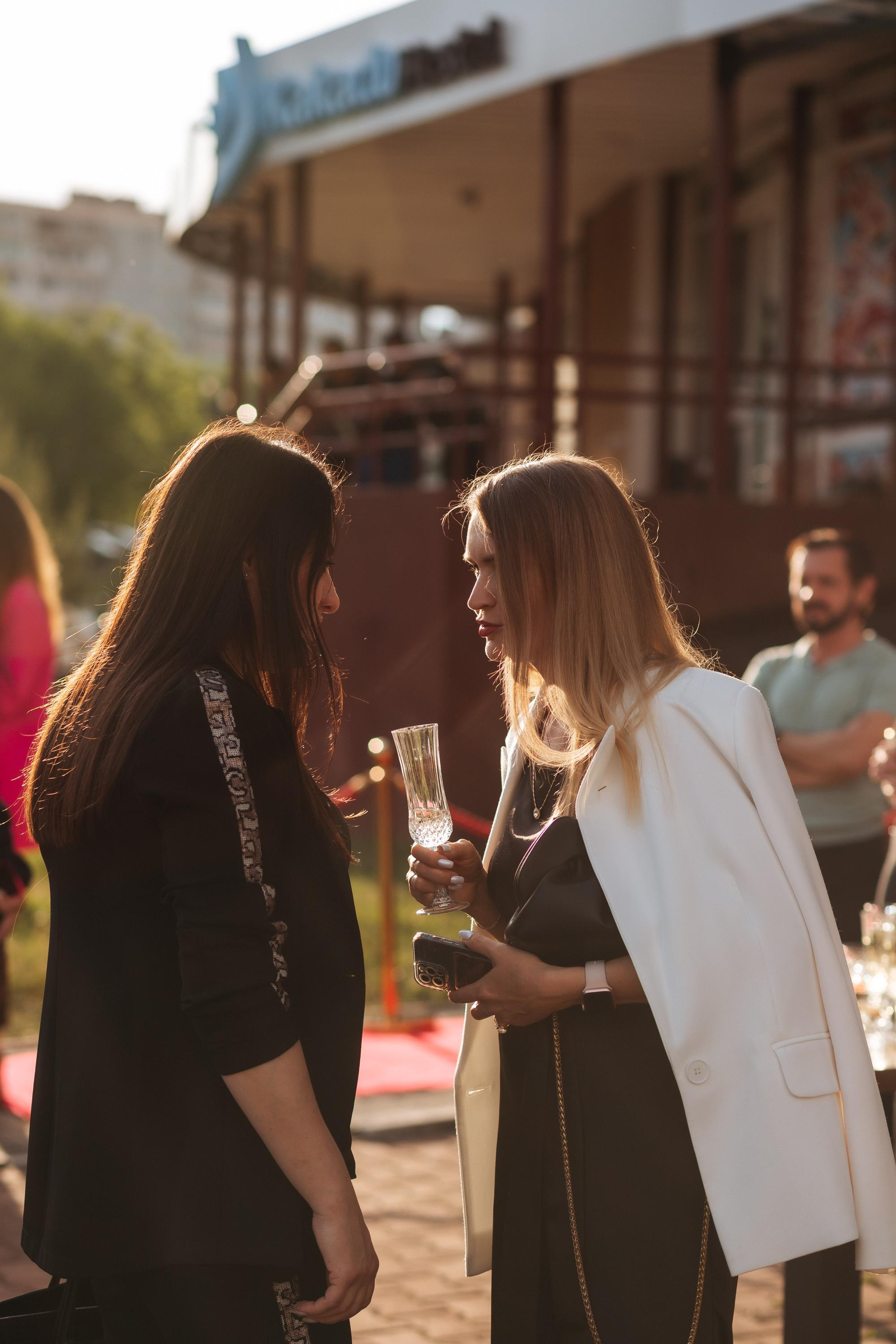 Mr. DUBLIN [Официальное открытие]. СВОИ. ФОТООТЧЕТЫ-СОБЫТИЯ-МЕСТА