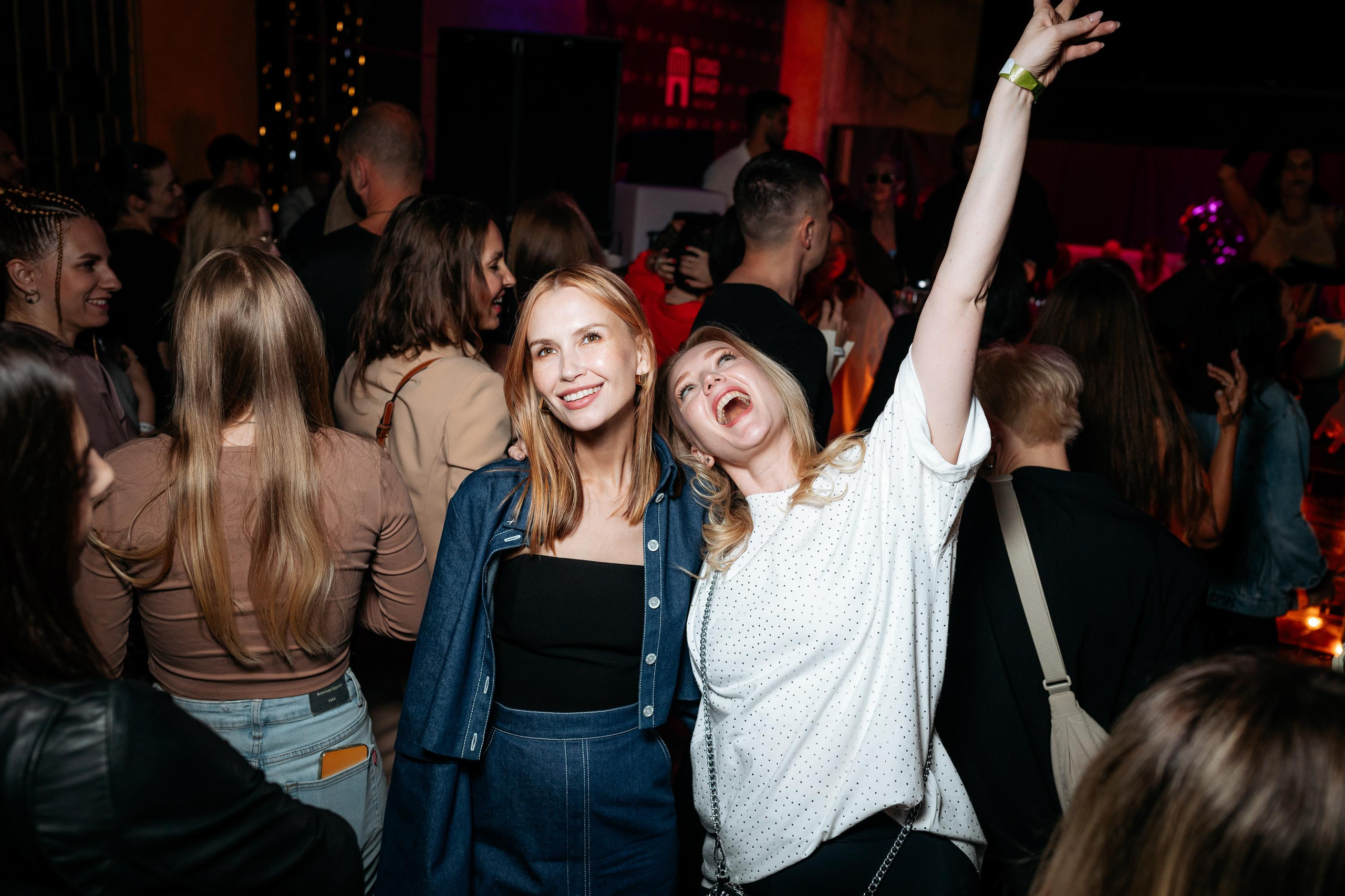 C O M M U N I T Y [ONE YEAR]. СВОИ. ФОТООТЧЕТЫ-СОБЫТИЯ-МЕСТА