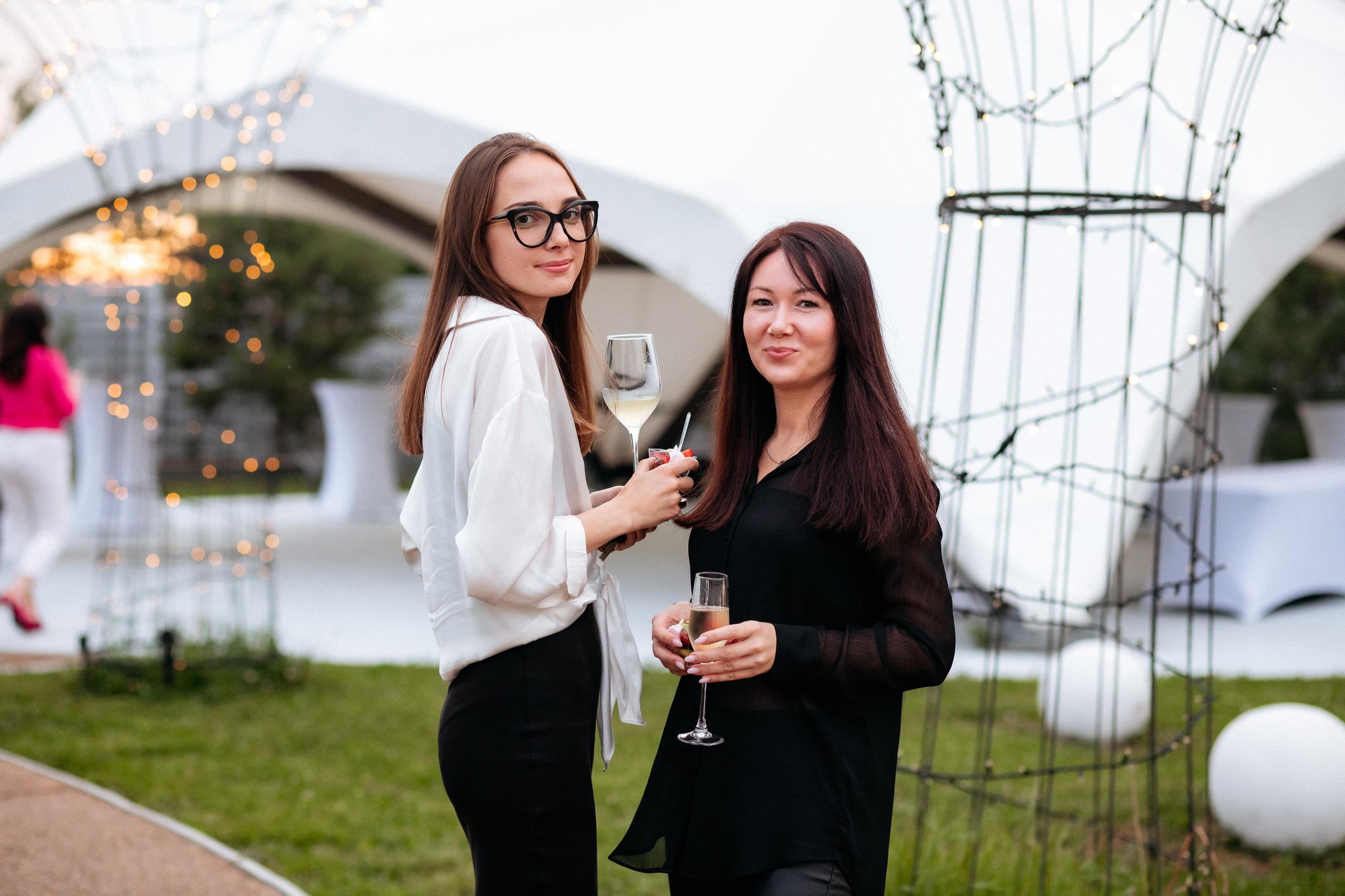 UNIKEI STORIES. СВОИ. ФОТООТЧЕТЫ-СОБЫТИЯ-МЕСТА