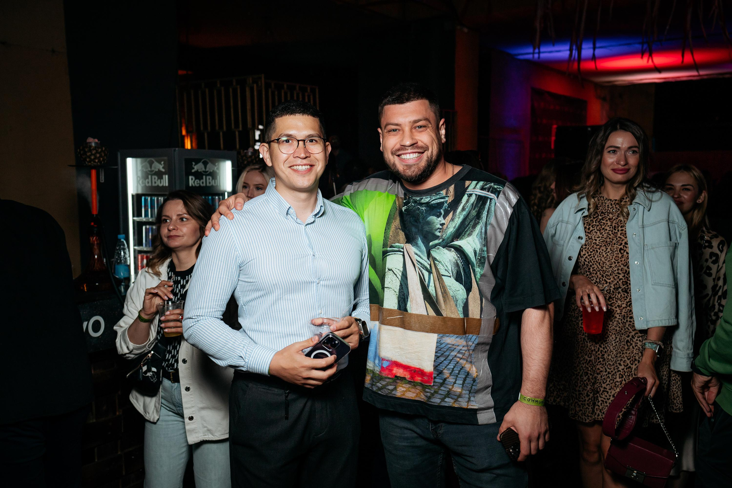 C O M M U N I T Y [ONE YEAR]. СВОИ. ФОТООТЧЕТЫ-СОБЫТИЯ-МЕСТА