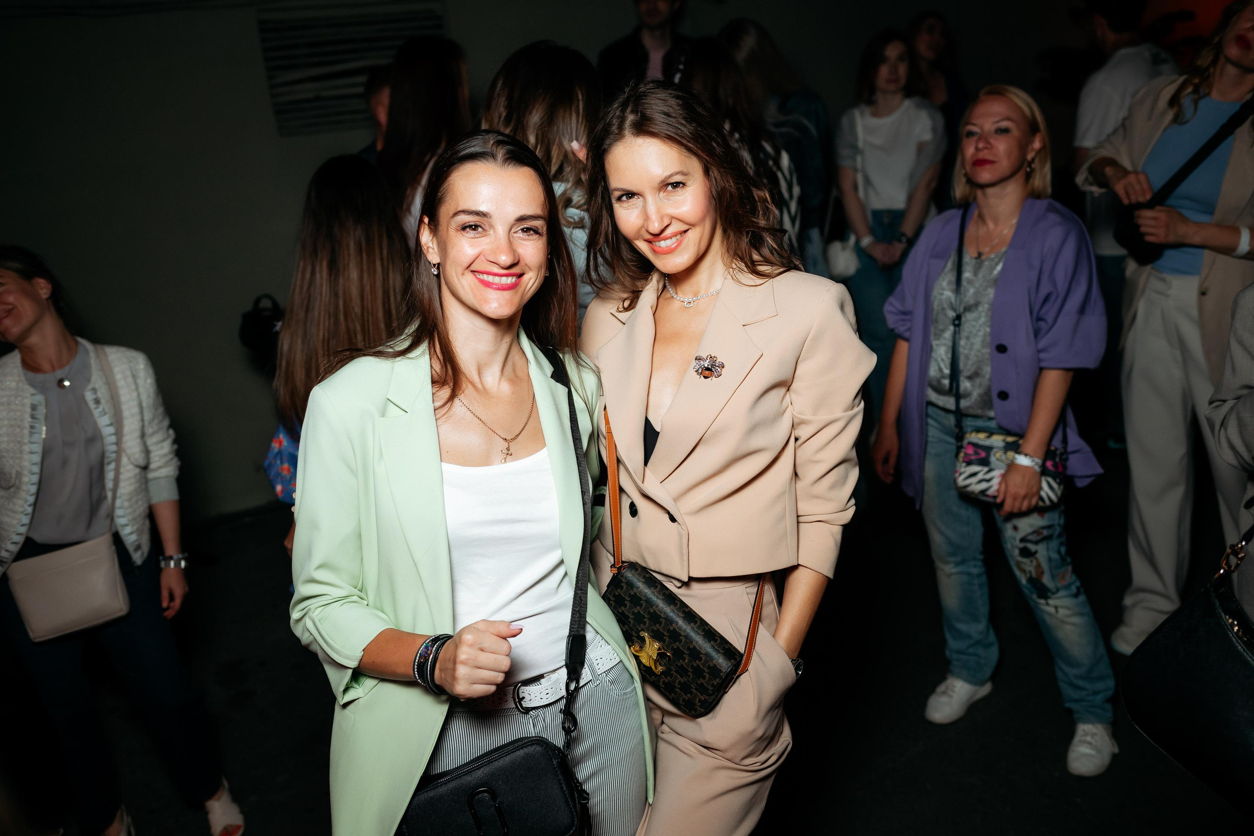 C O M M U N I T Y [ONE YEAR]. СВОИ. ФОТООТЧЕТЫ-СОБЫТИЯ-МЕСТА