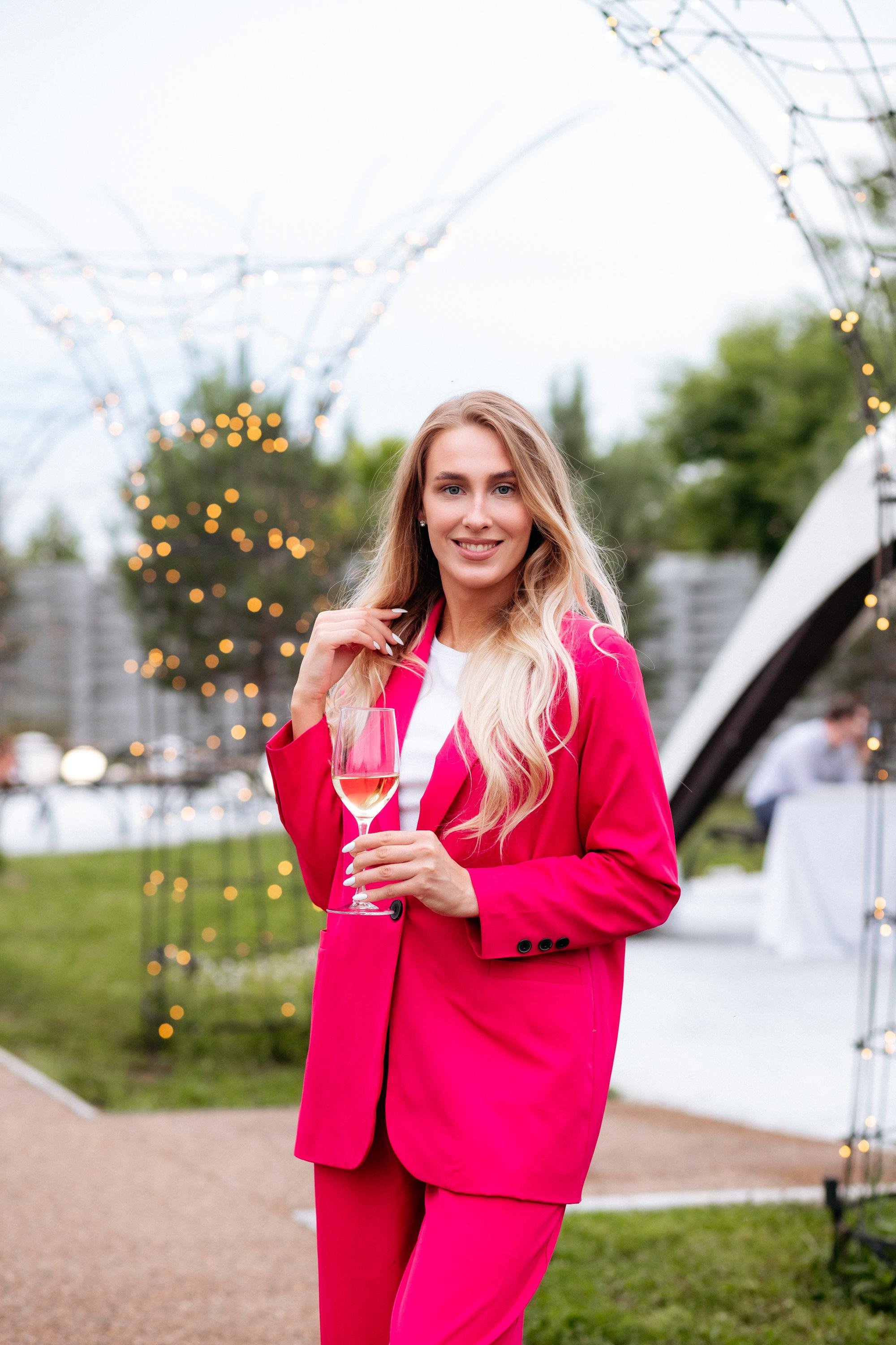 UNIKEI STORIES. СВОИ. ФОТООТЧЕТЫ-СОБЫТИЯ-МЕСТА