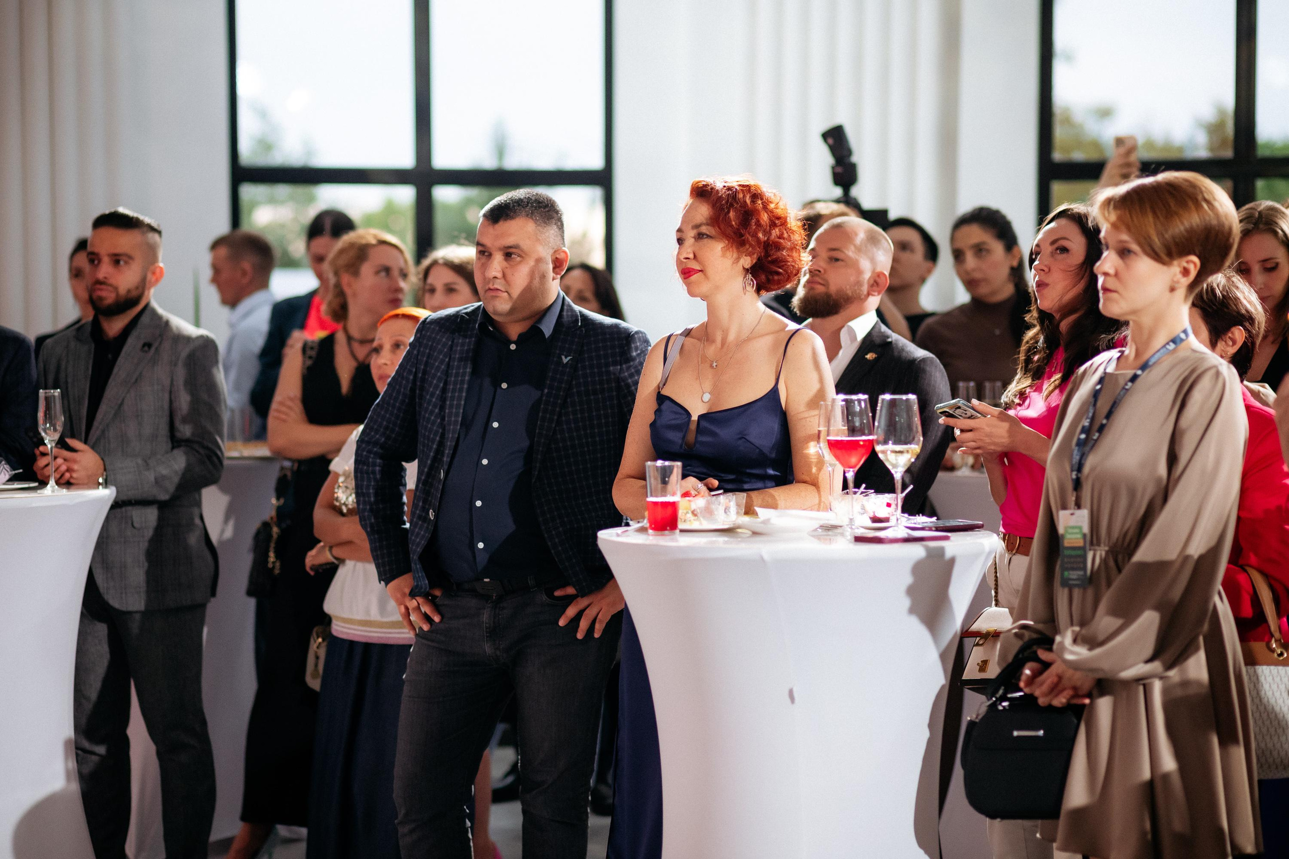 UNIKEI STORIES. СВОИ. ФОТООТЧЕТЫ-СОБЫТИЯ-МЕСТА